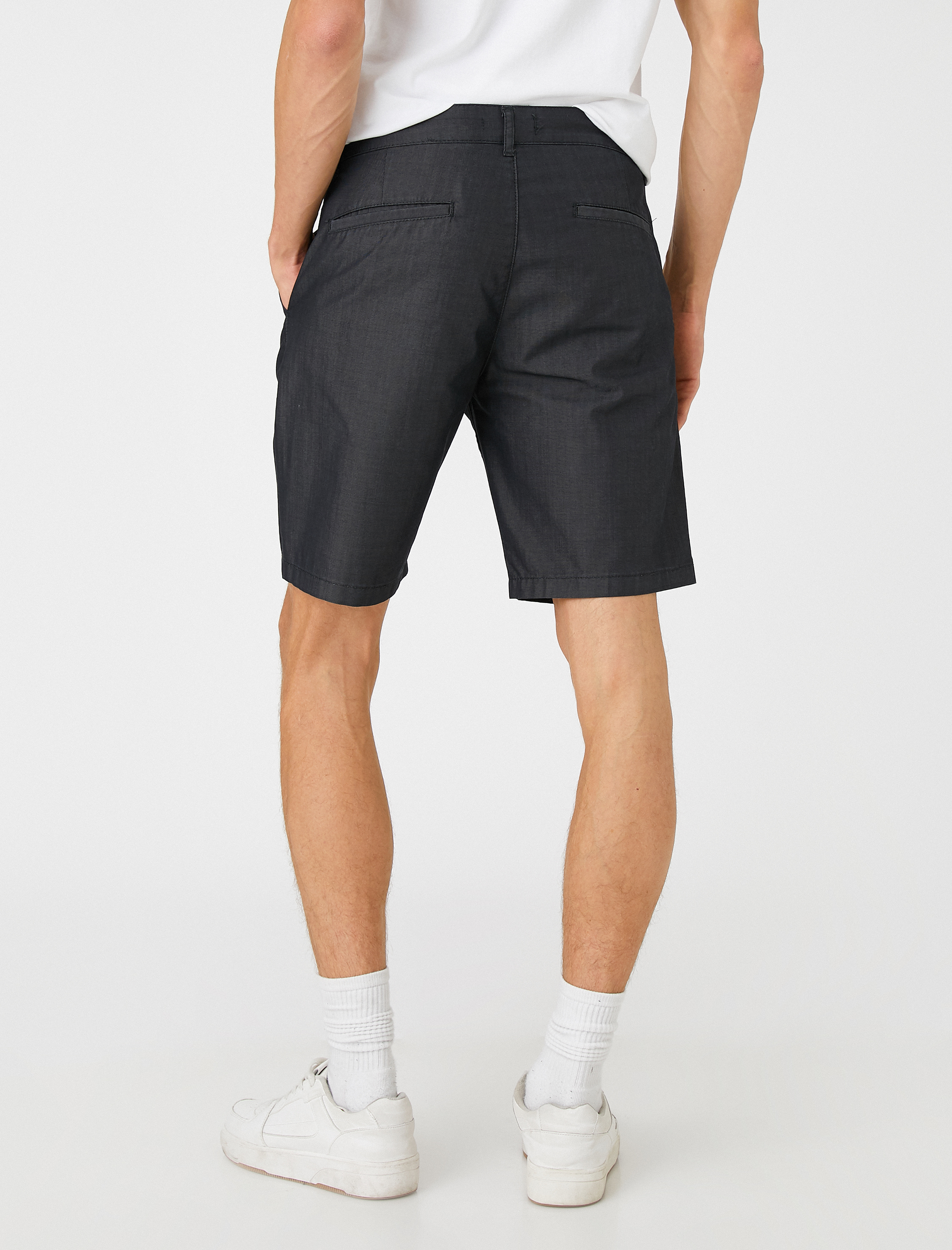   Basic Dokuma Şort Düğme Detaylı Cepli