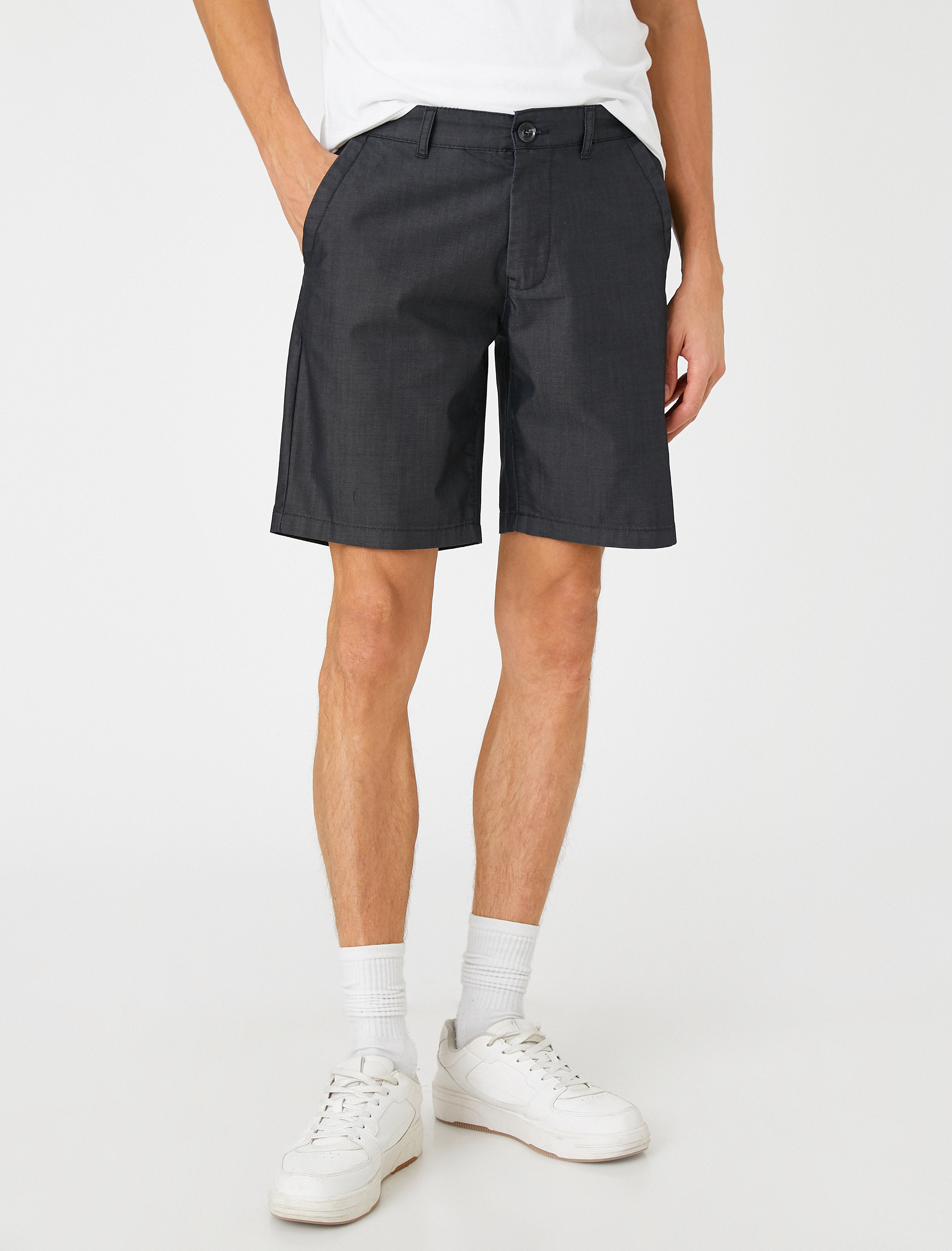   Basic Dokuma Şort Düğme Detaylı Cepli