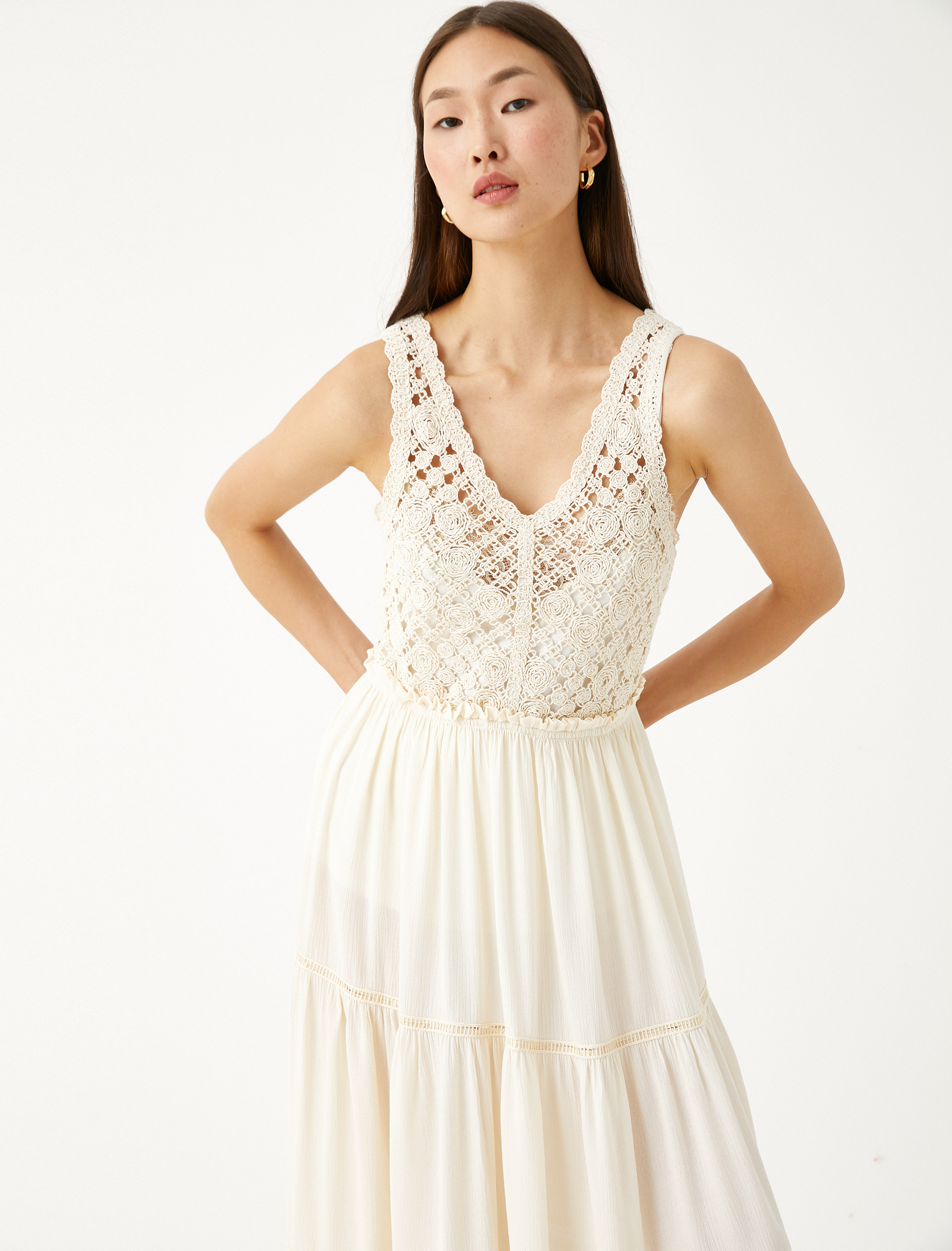   Uzun Viskon Elbise Kroşe Detaylı