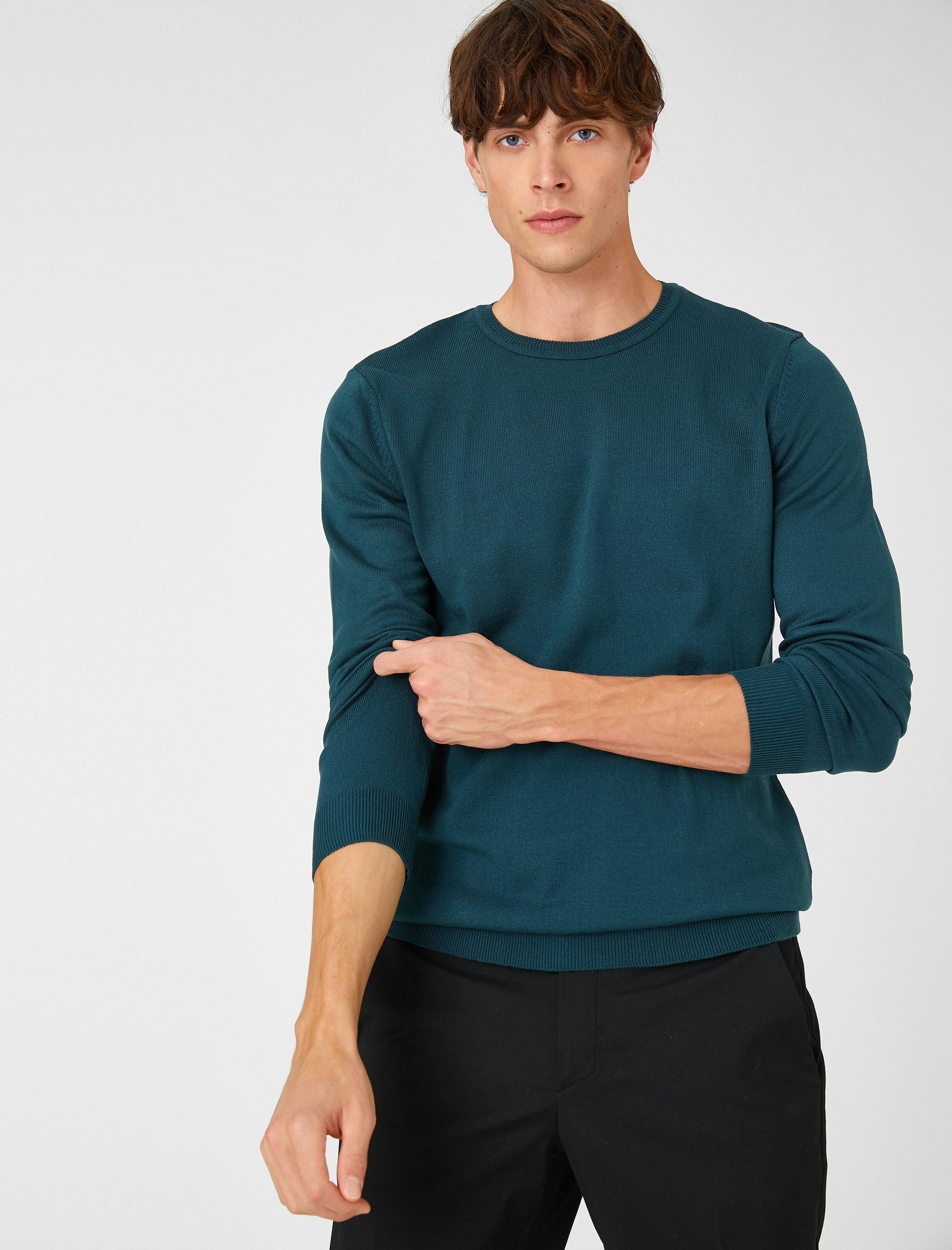   Basic Triko Kazak Bisiklet Yaka Dar Kesim