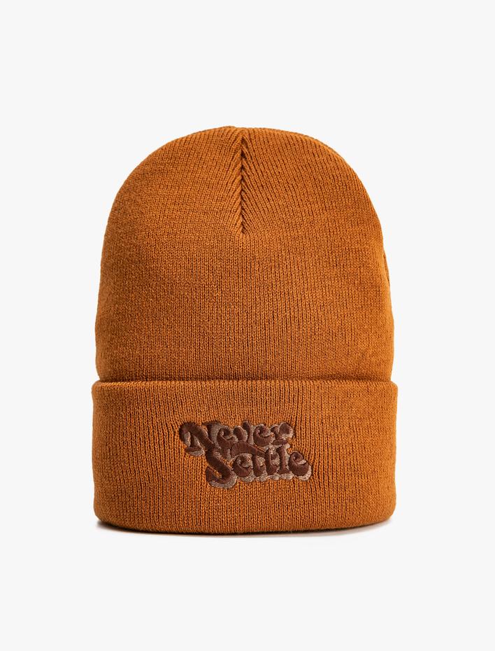 Erkek Basic Örgü Bere Slogan İşlemeli Katlama Detaylı