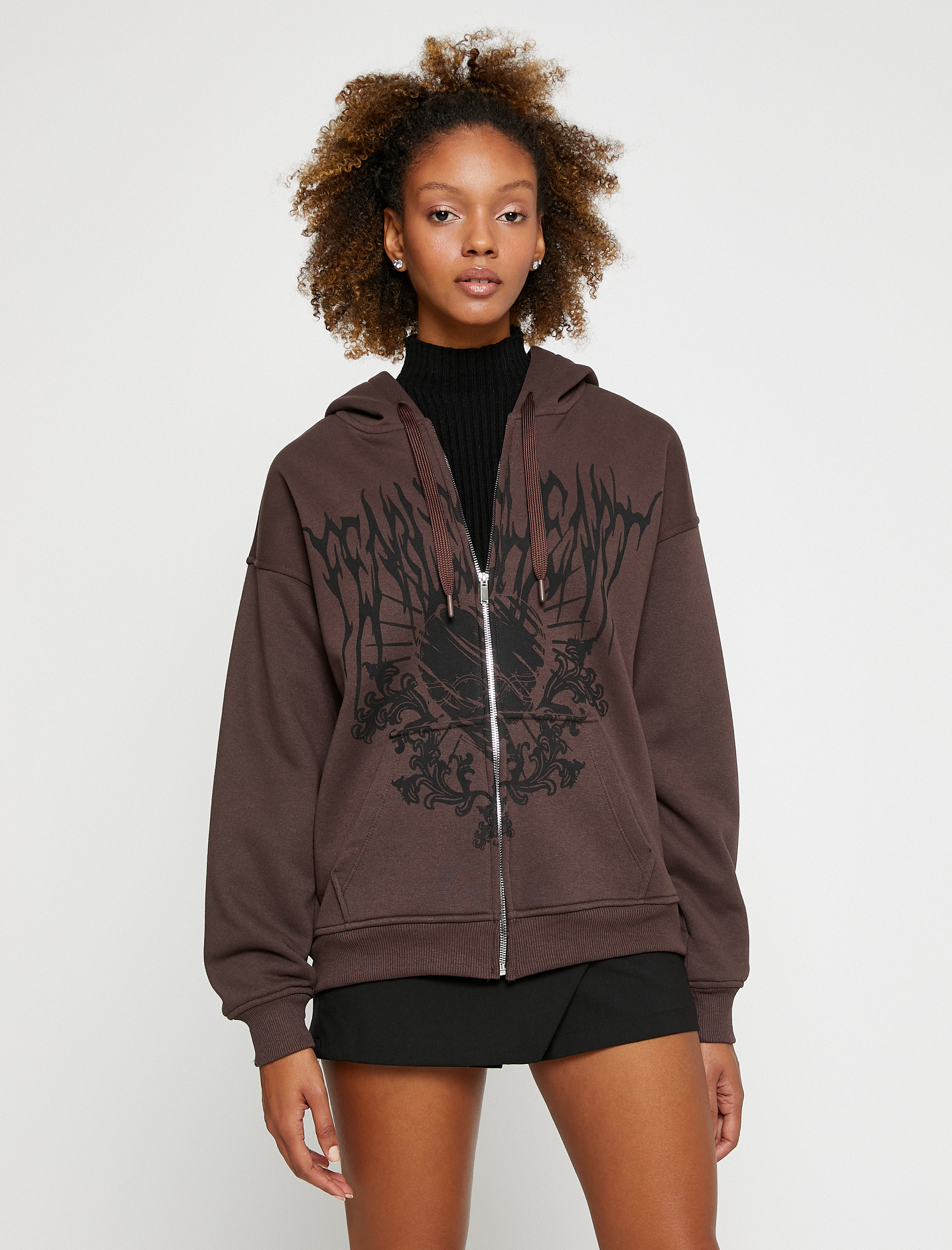   Kapüşonlu Sweatshirt Fermuarlı Baskılı Cep Detaylı İçi Polarlı