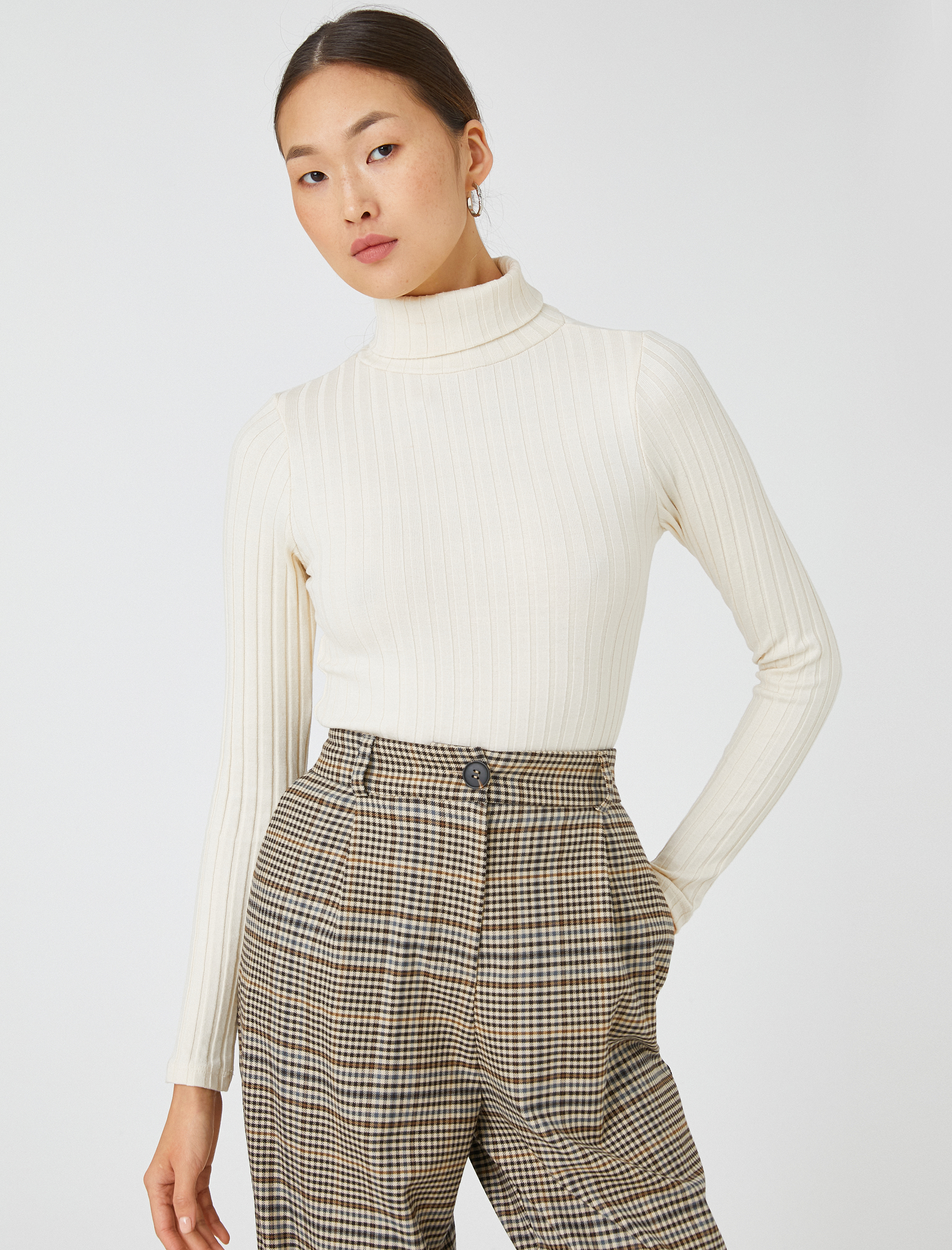   Aslıhan Malbora X Koton - Ribanalı Boğazlı Kazak