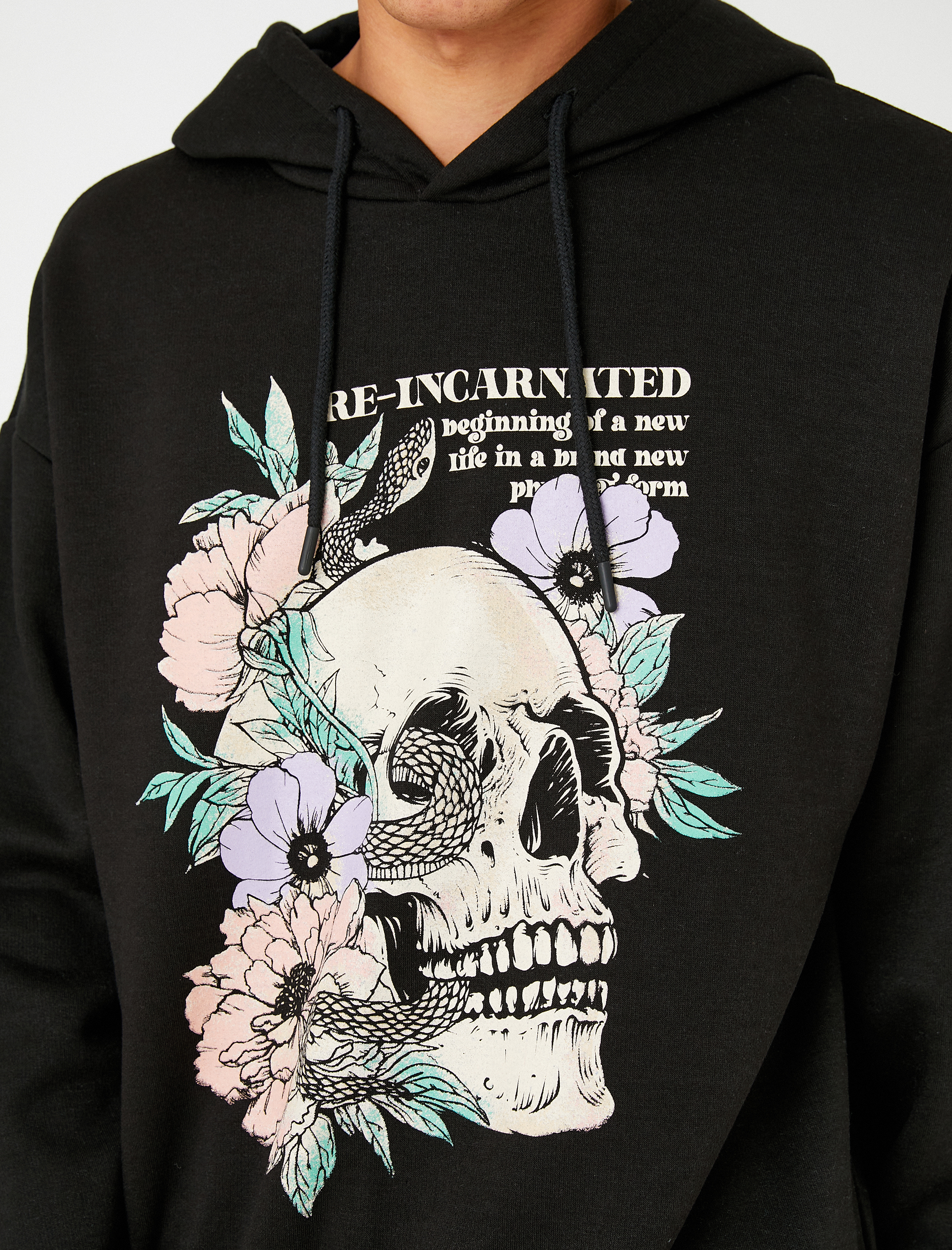   Kapşonlu Oversize Sweatshirt Şardonlu Kuru Kafa Baskılı