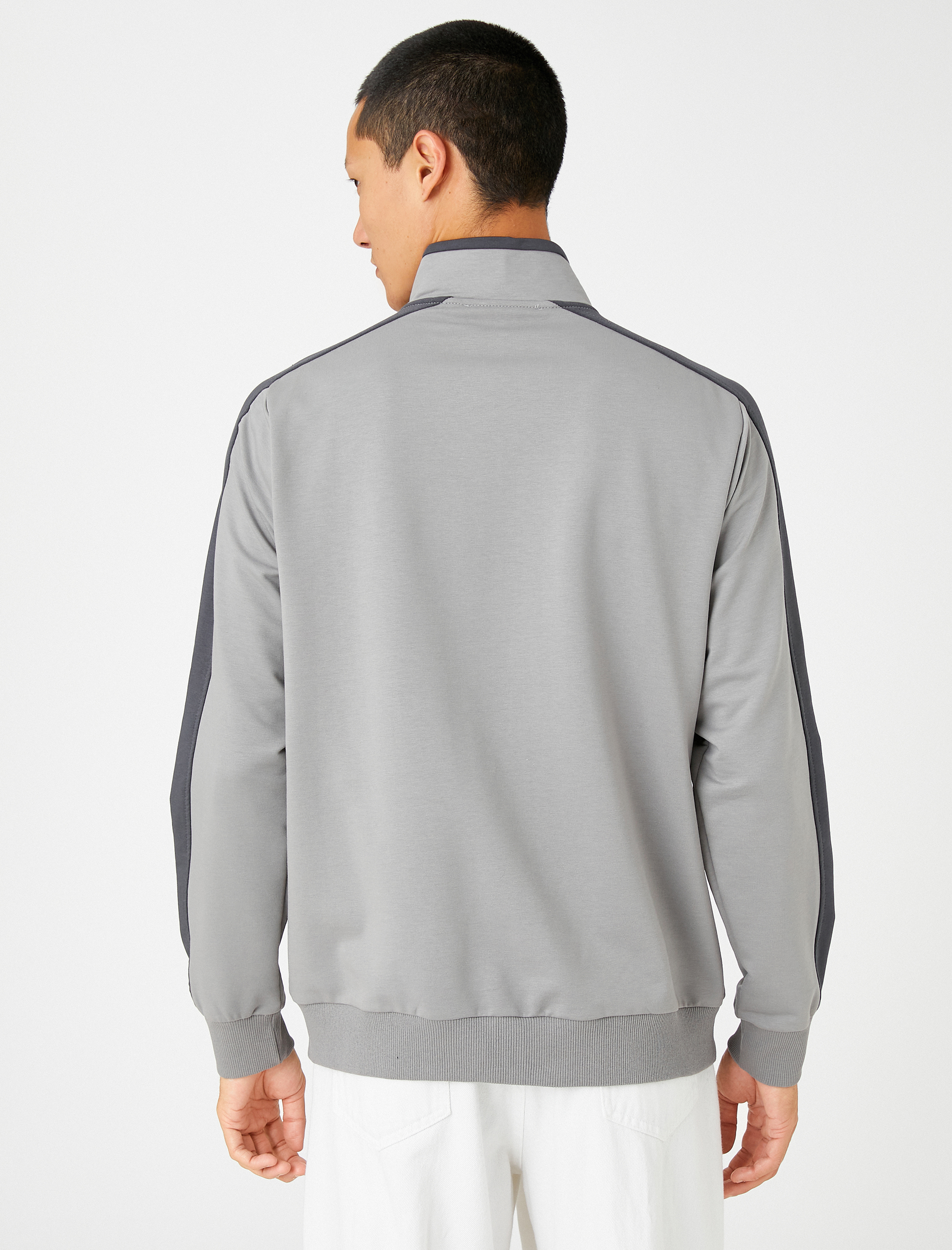   Dik Yaka Spor Sweatshirt Renk Bloklu Cep Detaylı Fermuarlı