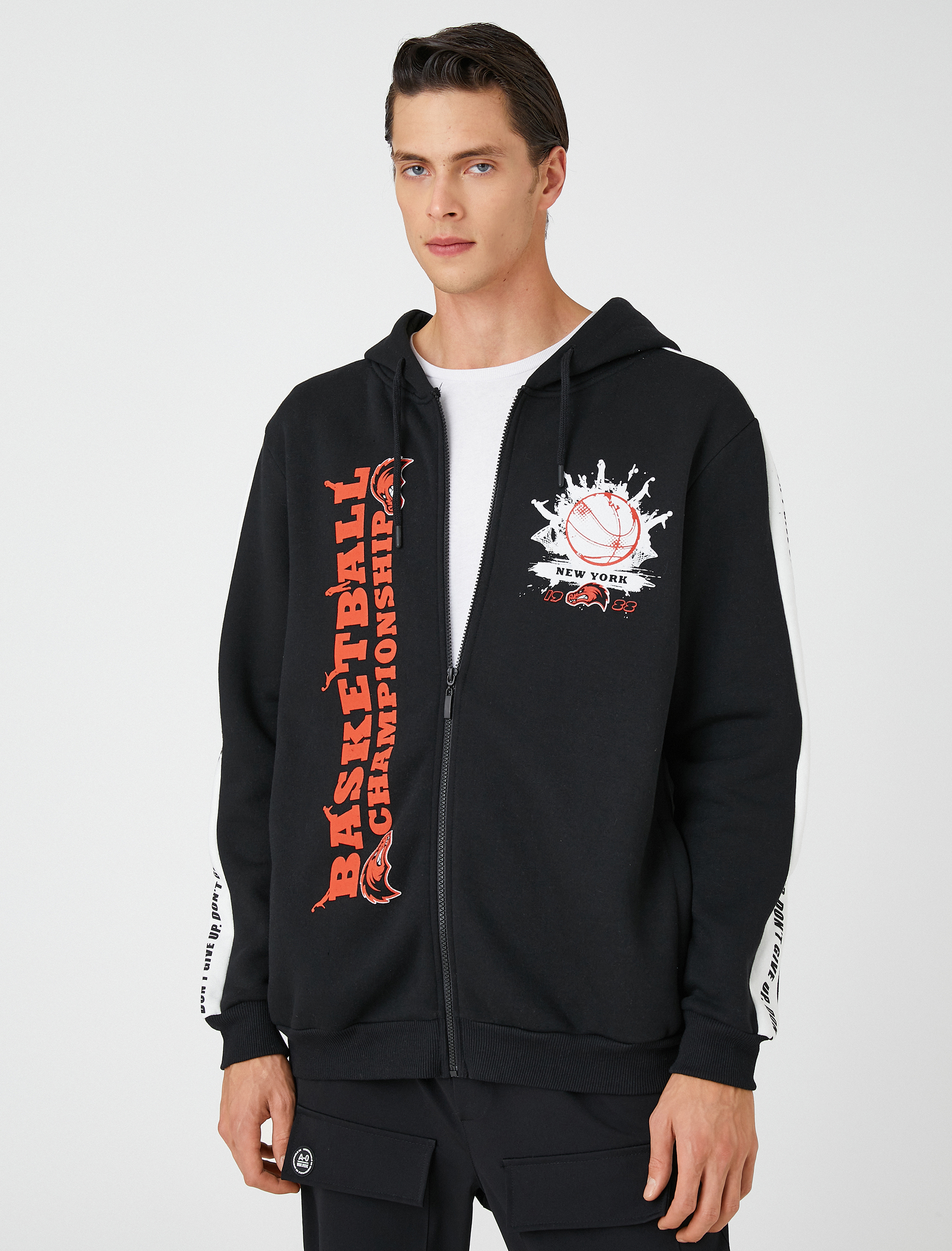 Kolej Kapşonlu Sweatshirt Şardonlu Fermuarlı Basketbol Baskılı Cep Detaylı