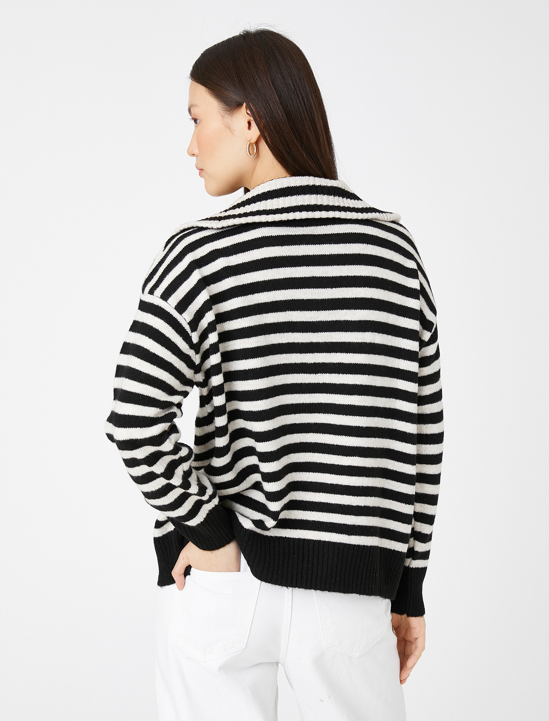   Dik Yaka Triko Kazak Fermuarlı