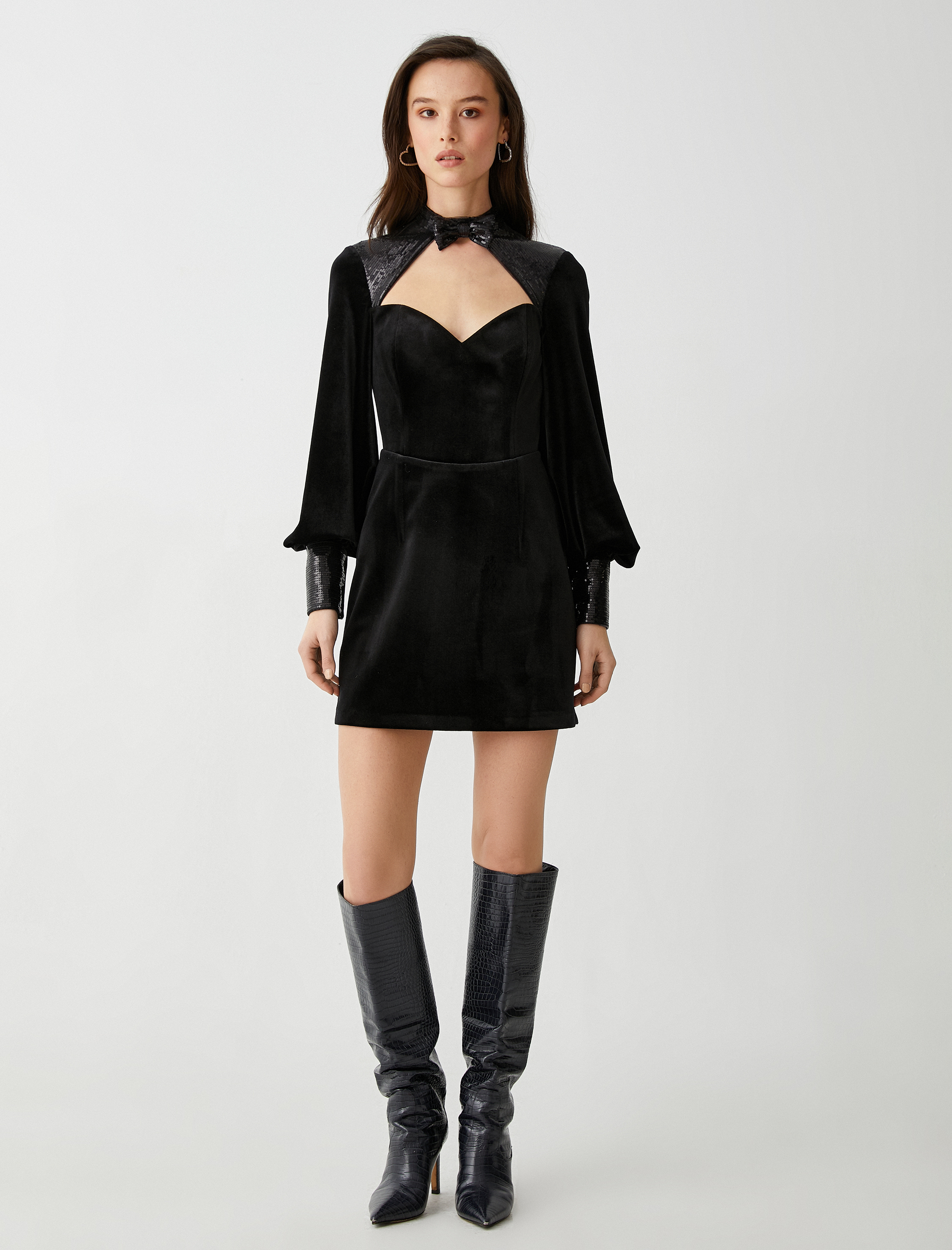   Rachel Araz X Koton - Pencere Detaylı Papyonlu Payetli Kadife Mini Abiye Elbise