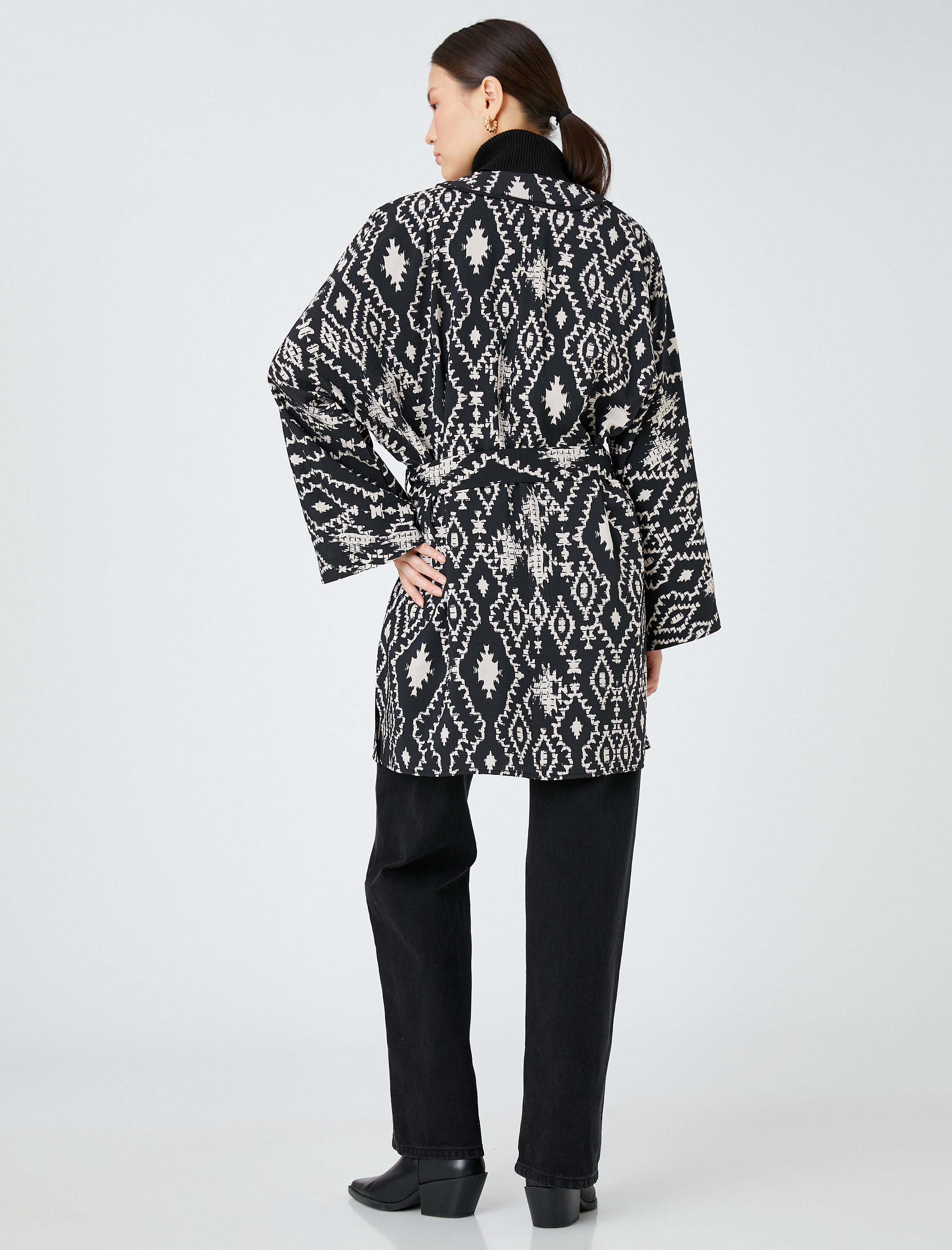   Etnik Desenli Kimono Kuşaklı Midi Boy