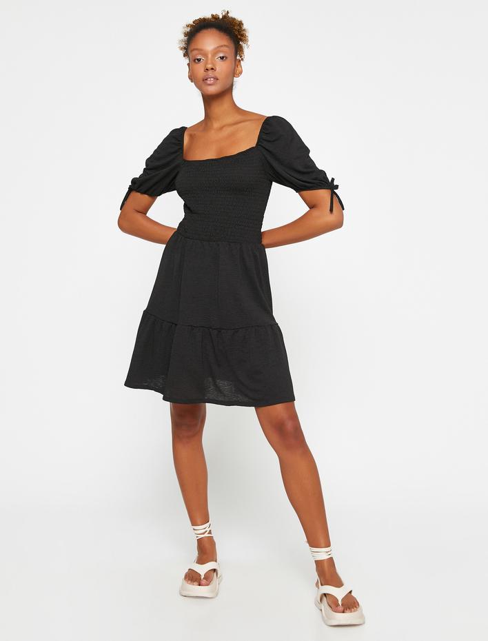  Mini Elbise Balon Kollu Gipeli Kare Yaka