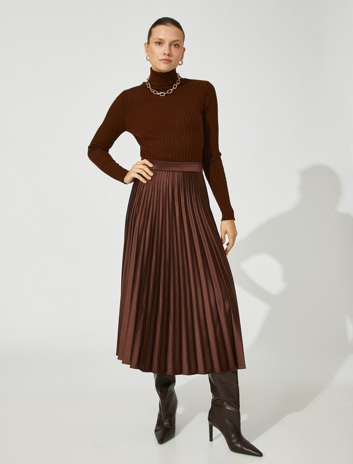  Saten Pilili Etek Midi Boy