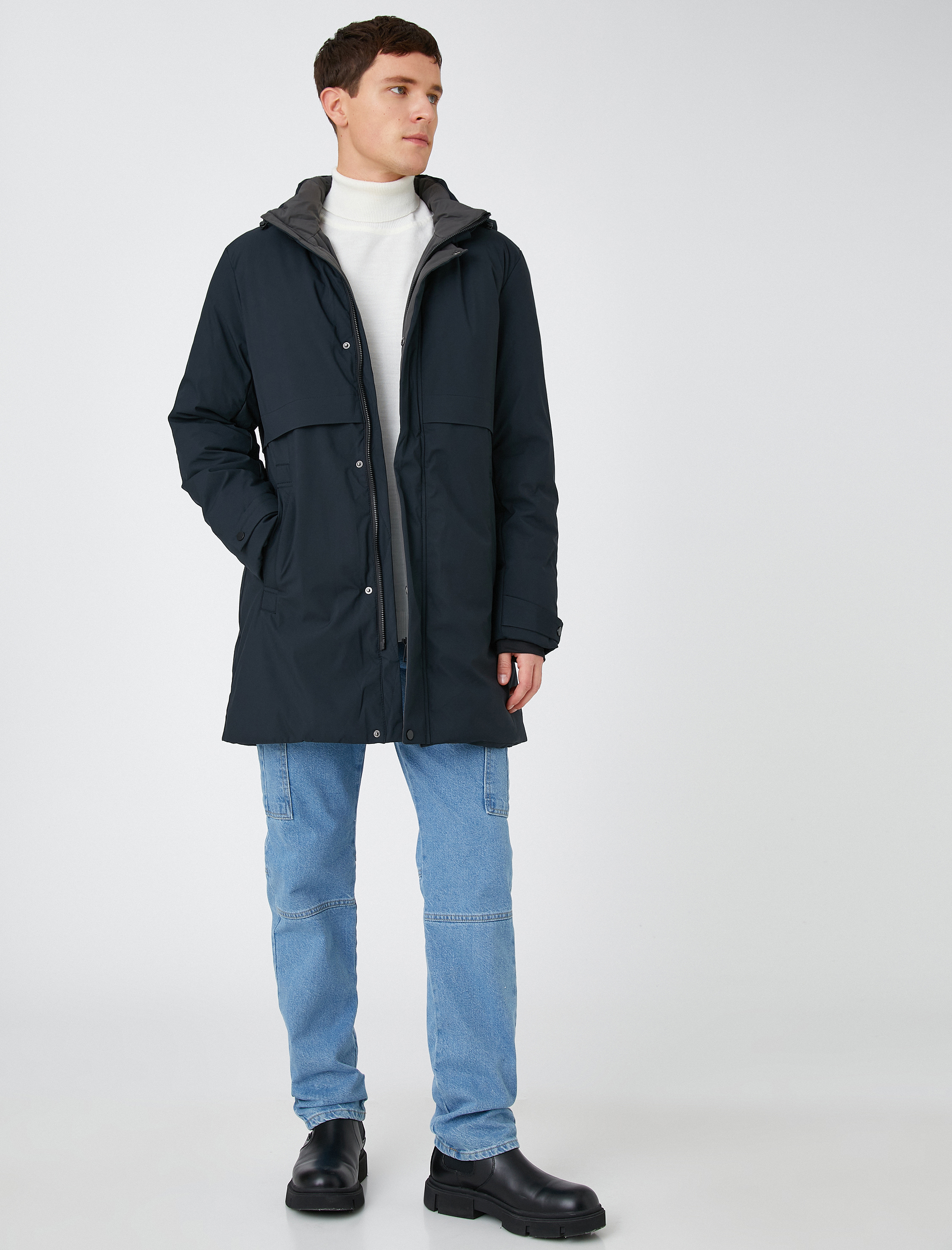   Kapşonlu Anorak Mont Fermuarlı Cepli Çıtçıt Detaylı Su Geçirmez