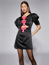 Rachel Araz X Koton - Payetli Fiyonk Detaylı Saten Mini Elbise