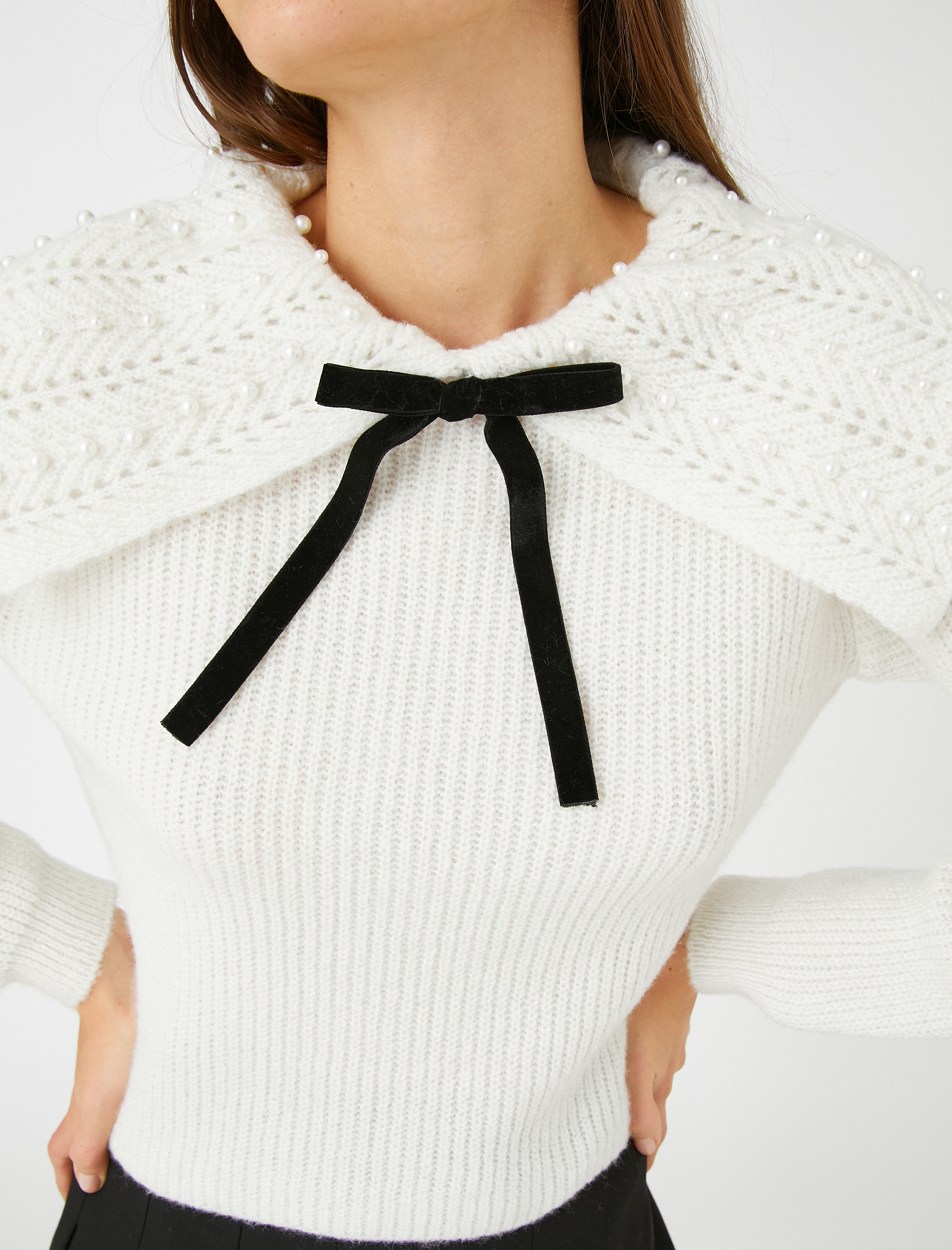   İncili Triko Kazak Yakası Kurdele Detaylı Uzun Kollu Örgü