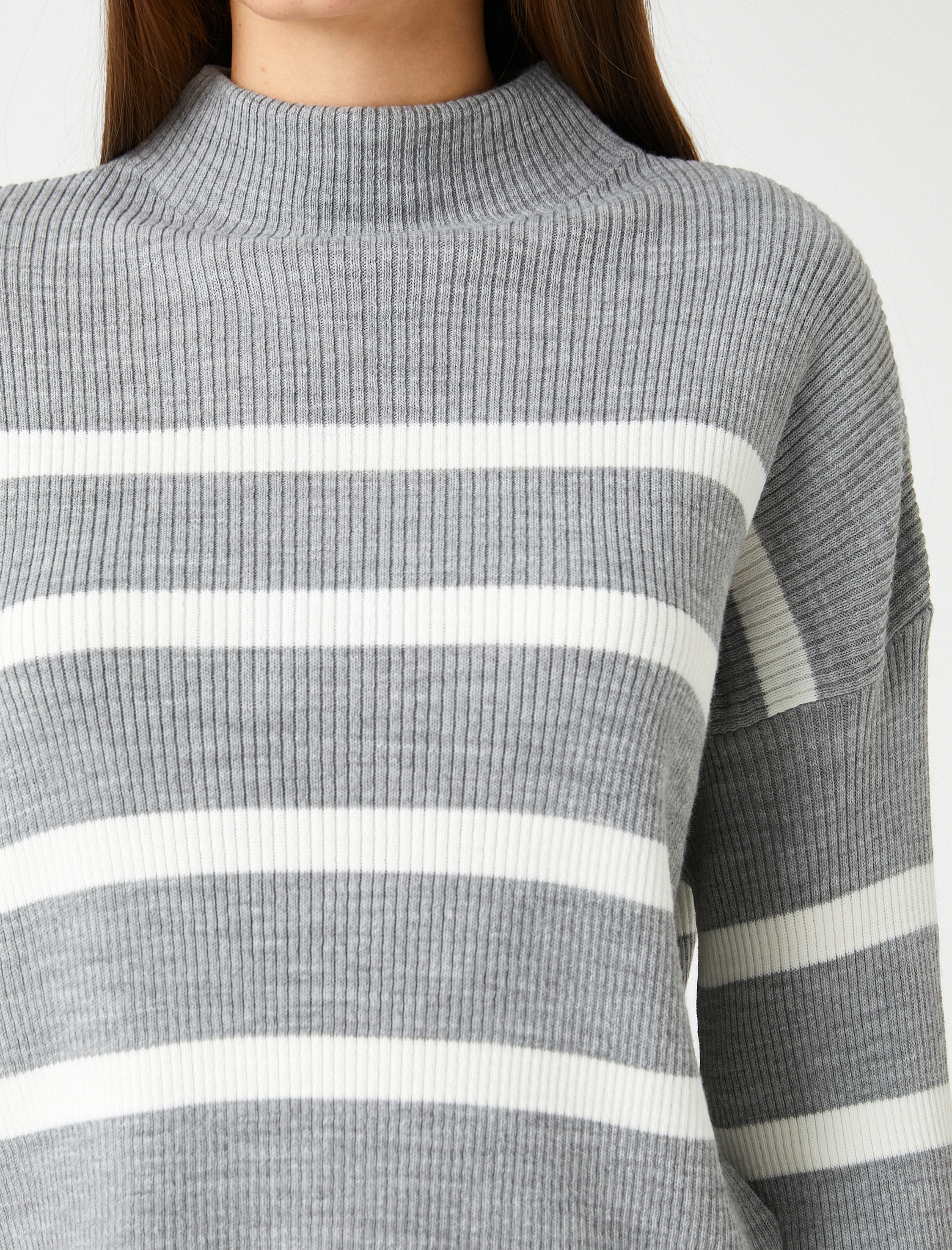   Çizgili Triko Kazak Yarım Balıkçı Yaka Uzun Kollu