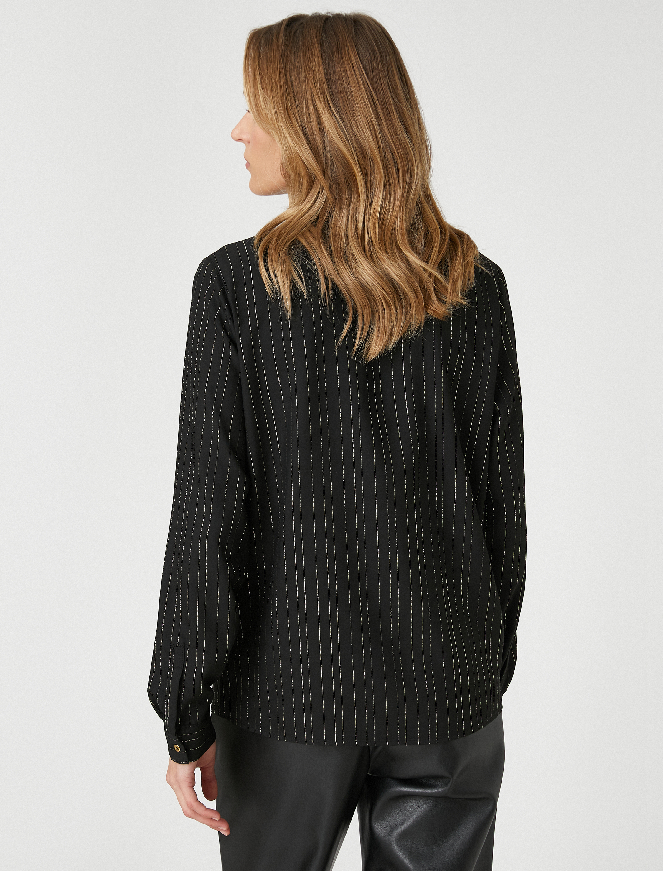   Simli Gizli Düğmeli Uzun Kollu Gömlek