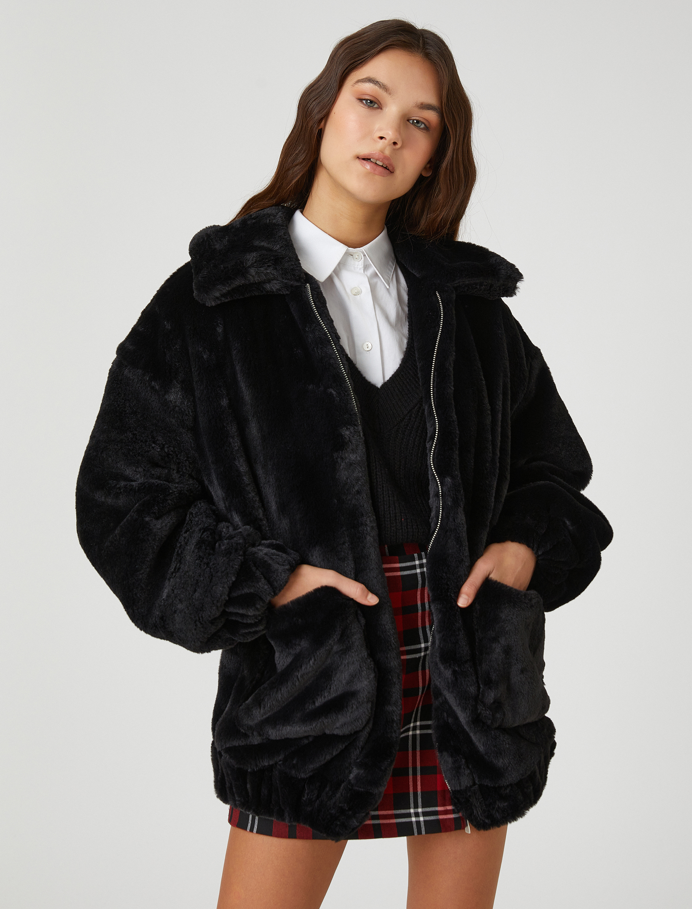 Peluş Mont Dik Yaka Cep Detaylı Uzun Kollu
