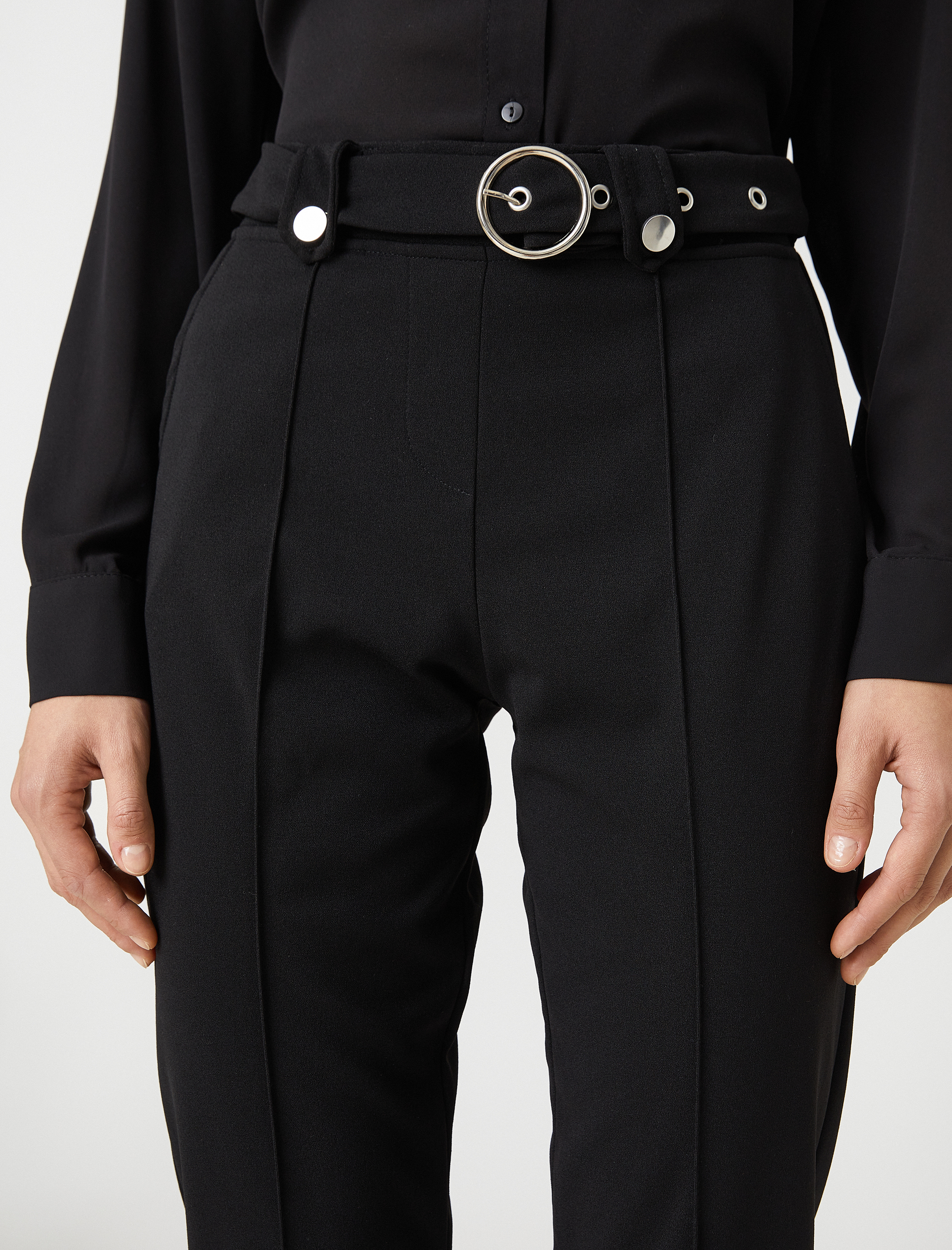   Dar Paça Pantolon Nervürlü Kemer Detaylı