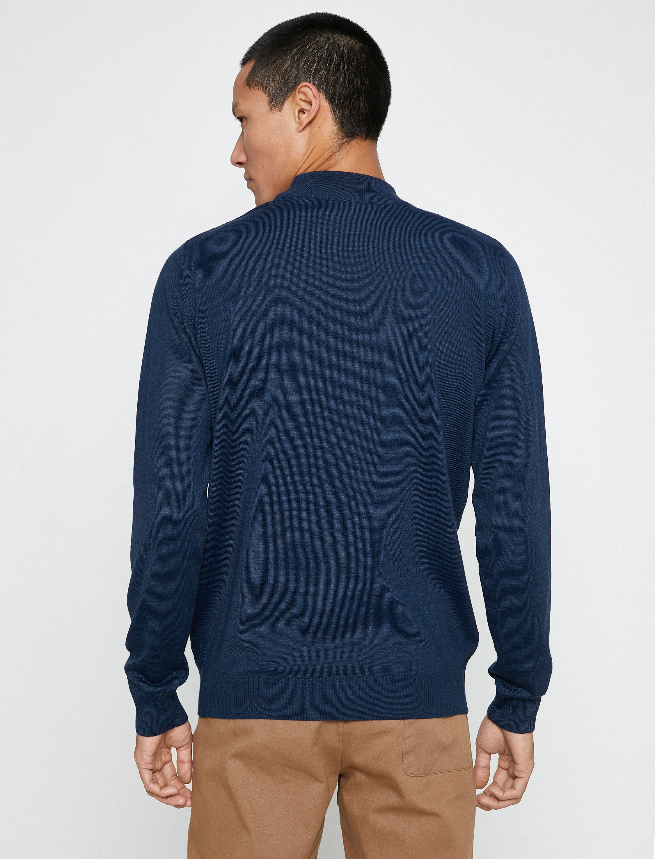   Basic Triko Kazak Yarım Balıkçı Yaka Uzun Kollu Geometrik Desenli