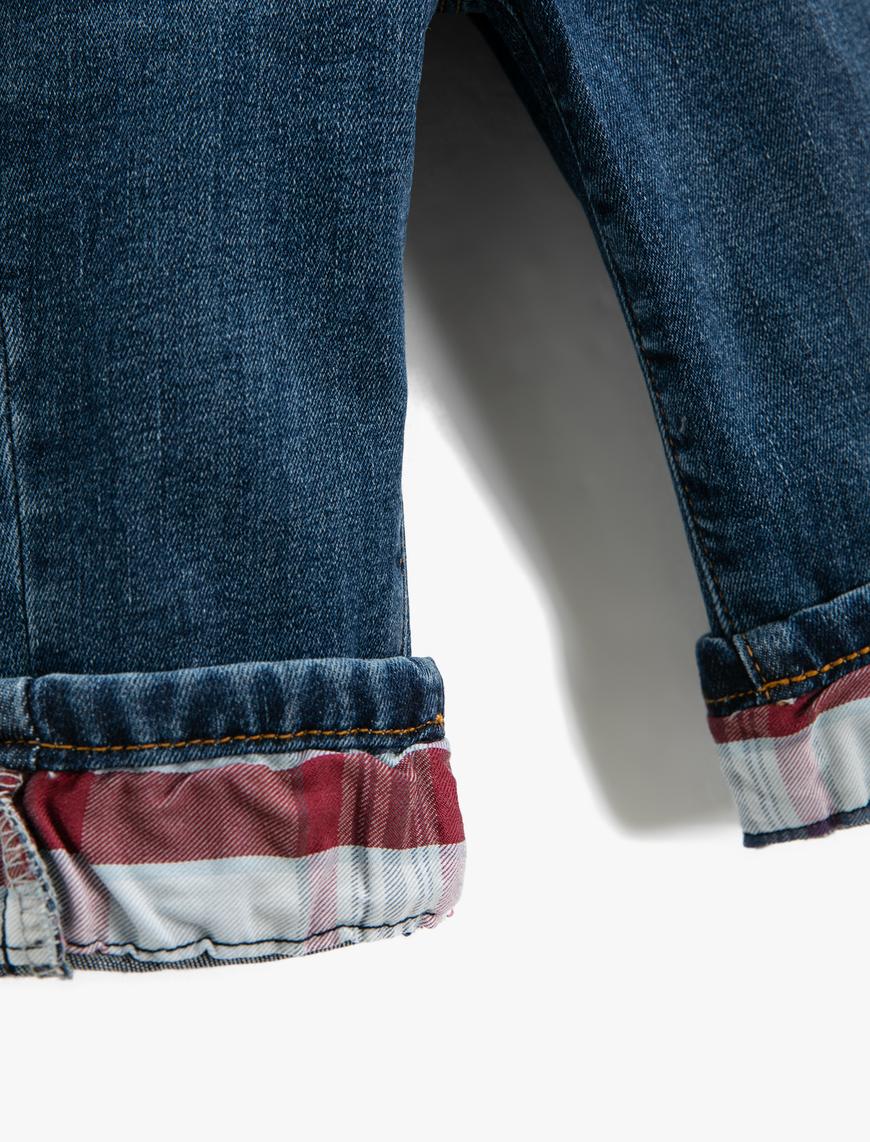  Erkek Bebek Slim Fit Kot Pantolon Paçaları Kıvrık Ekose Detaylı Cepli