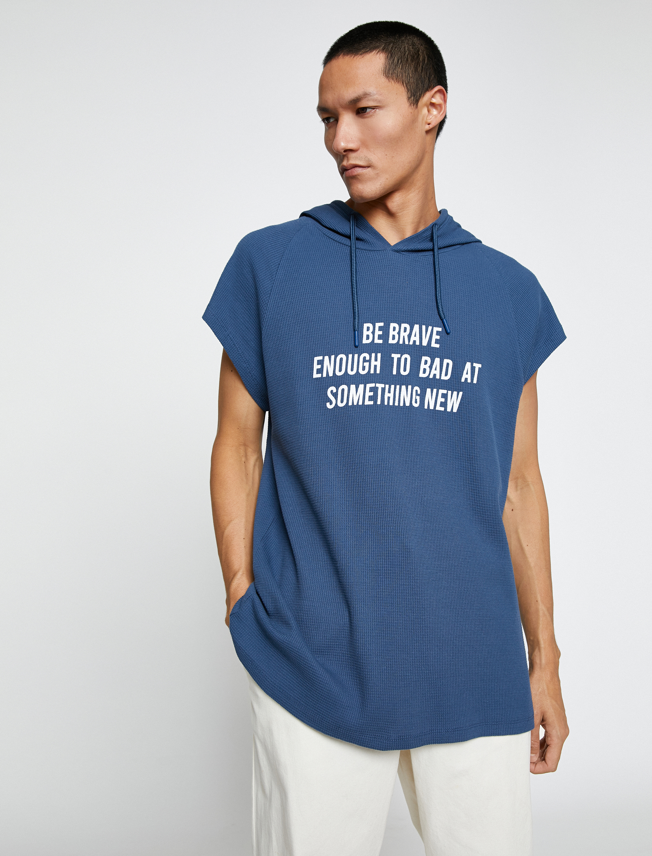   Basic Kapşonlu Spor Oversize Tişört Slogan Baskılı Kolsuz