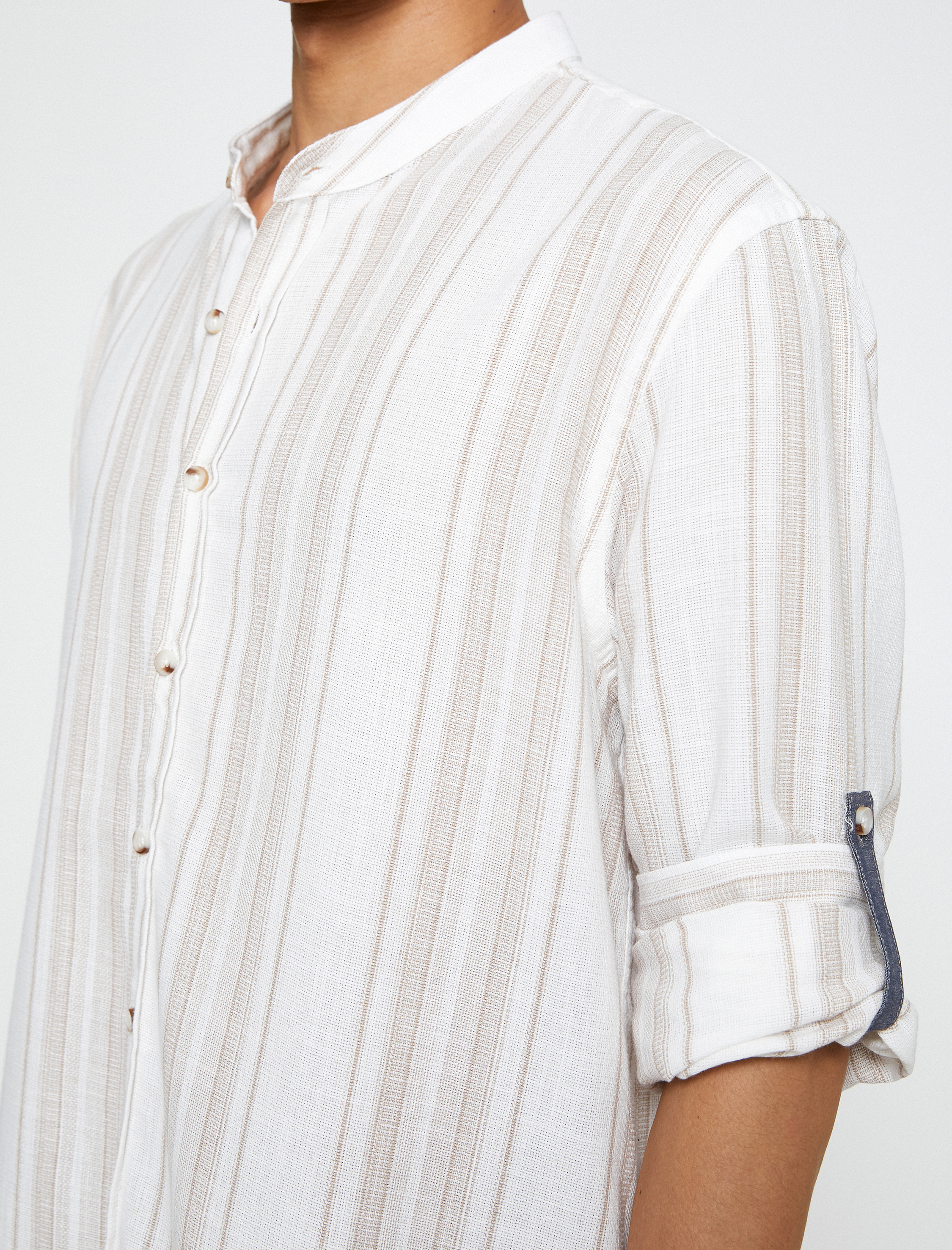   Hakim Yaka Gömlek Uzun Kollu Düğmeli