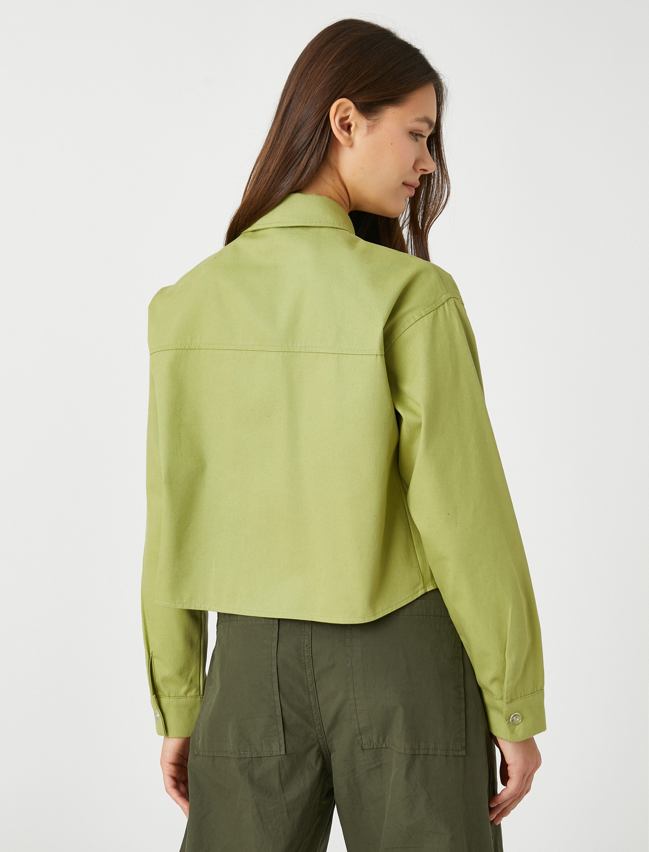   Uzun Kollu Gömlek Önü Cep Detaylı Klasik Manşet Yaka