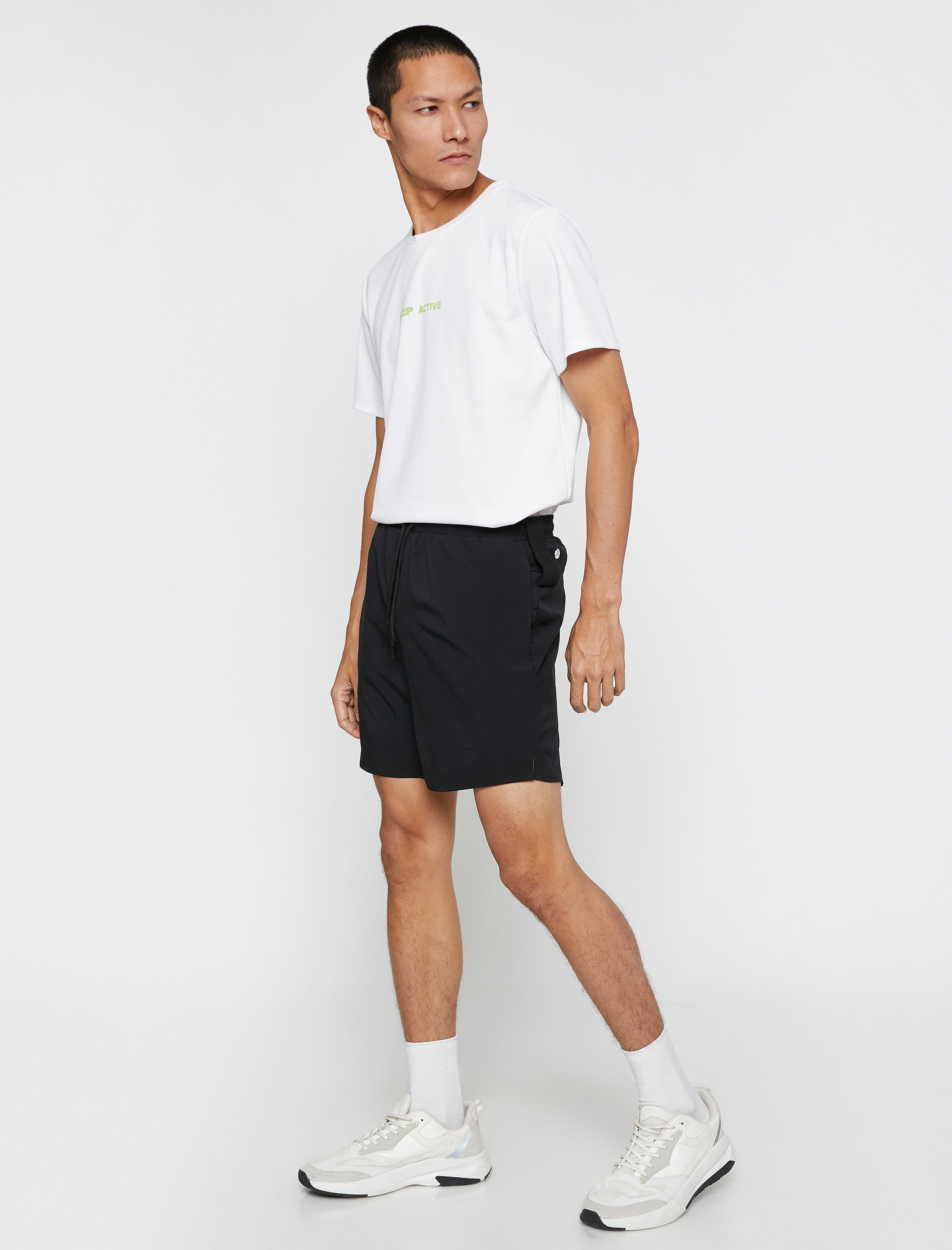   Kısa Spor Şort Çift Katlı Beli Bağcıklı Cepli