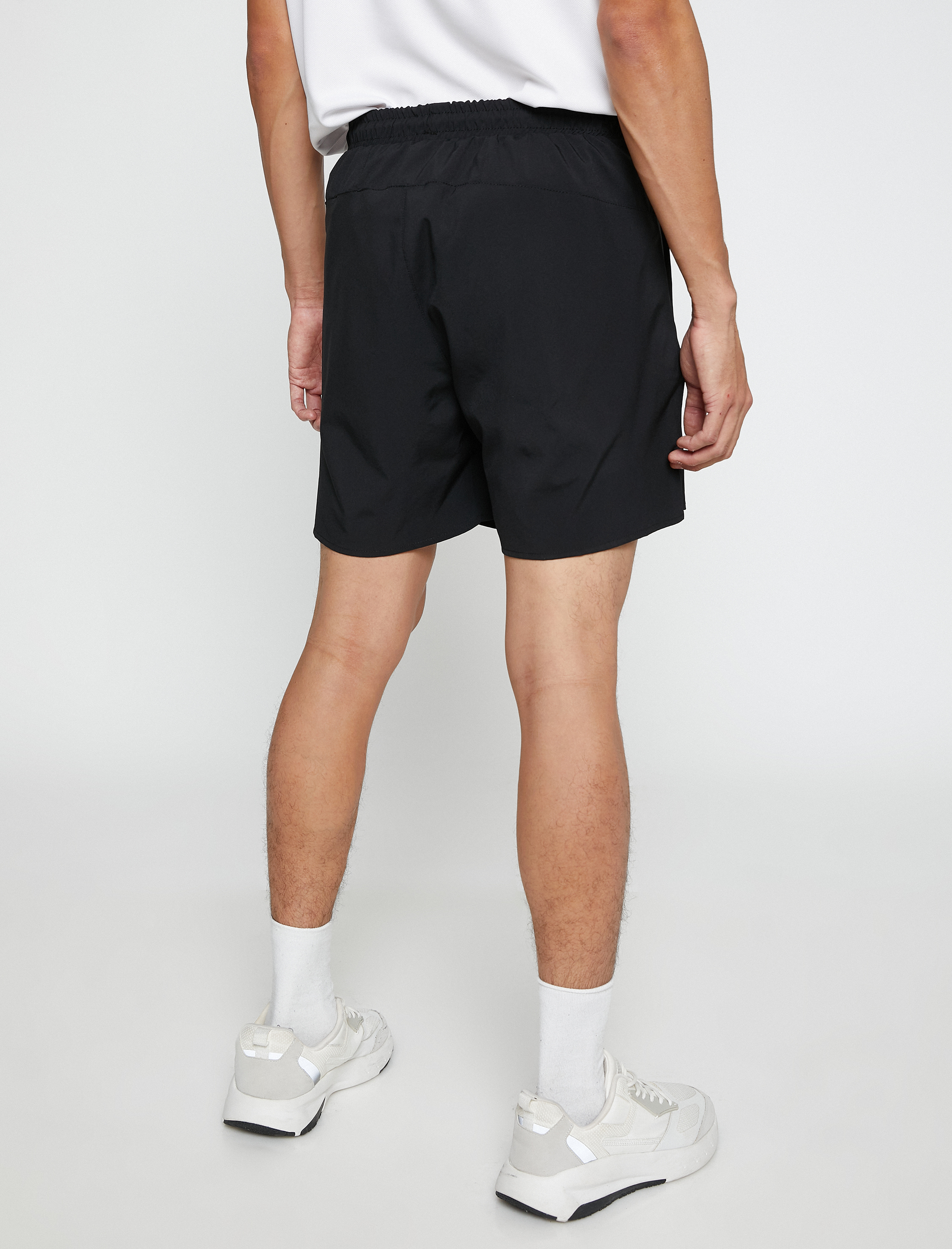   Kısa Spor Şort Çift Katlı Beli Bağcıklı Cepli