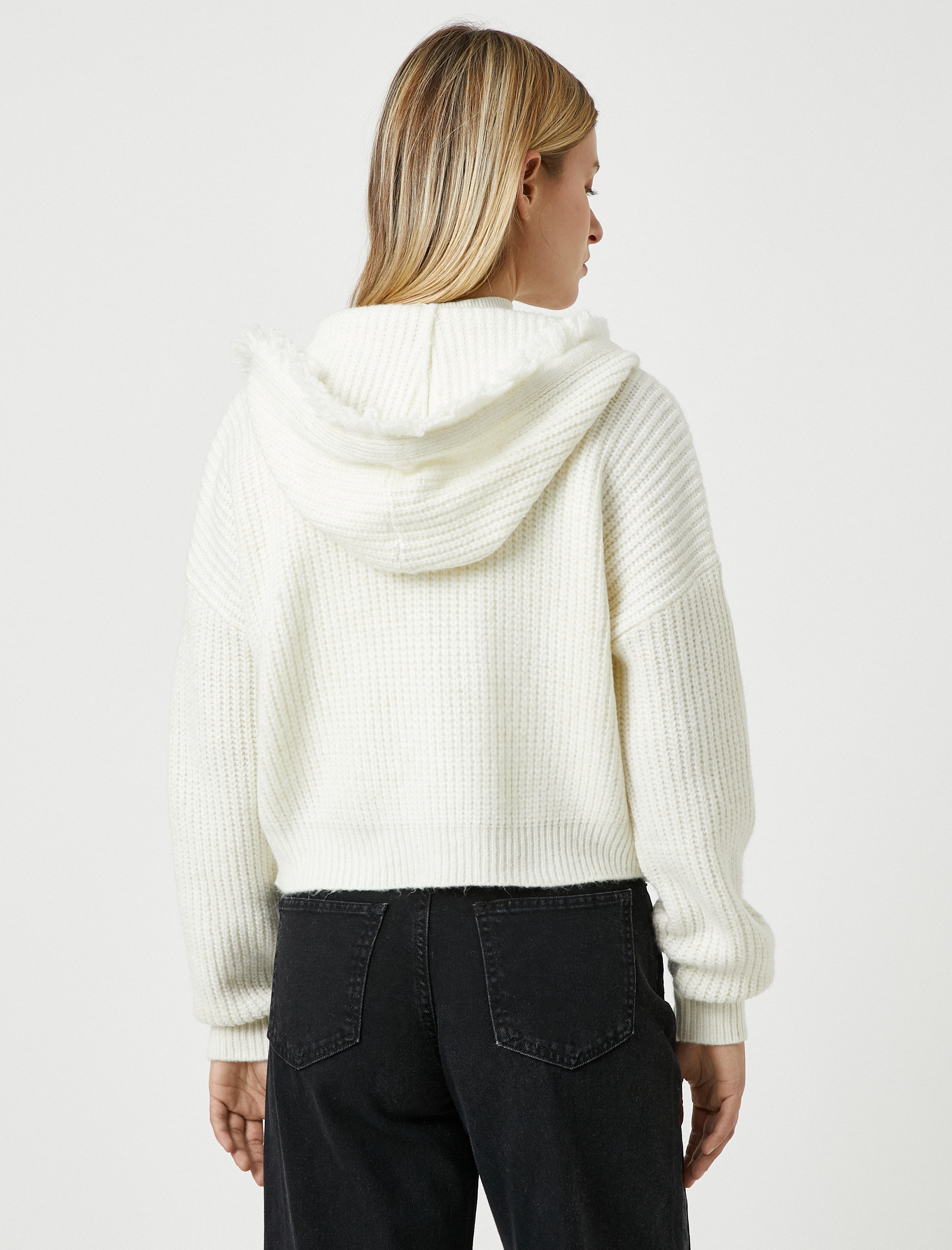   Koton X Şahika Ercümen - Kapüşonlu Oversize Örgü Kazak