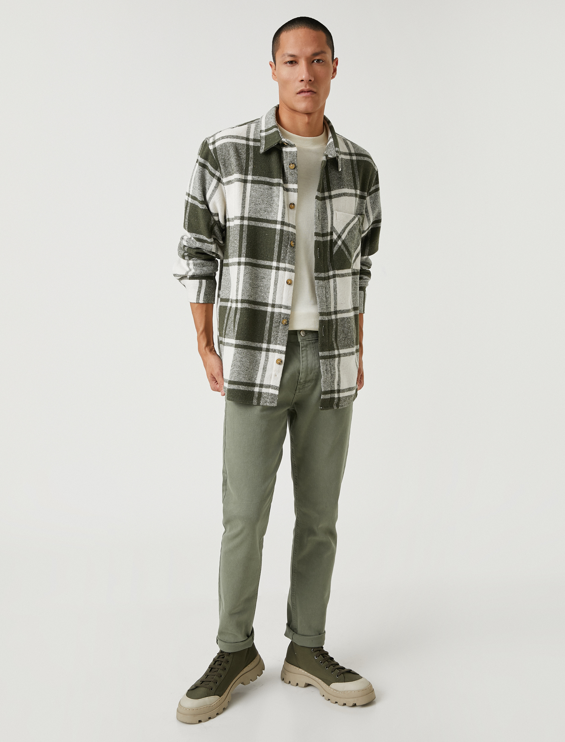   Ekoseli Oduncu Gömleği Cep Detaylı Düğmeli Uzun Kollu