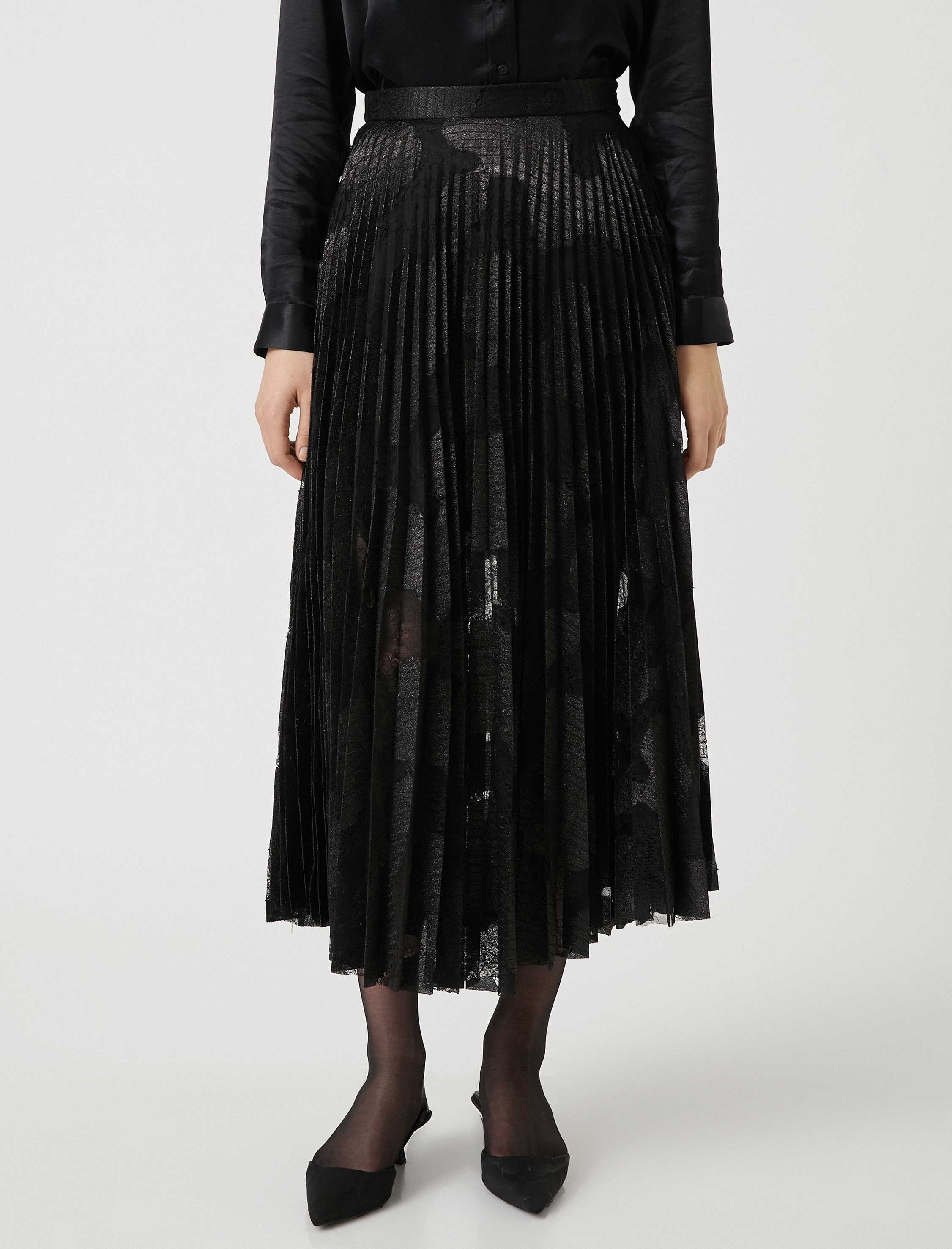   Melis Ağazat X Koton - Jakarlı Pileli Midi Boy Etek