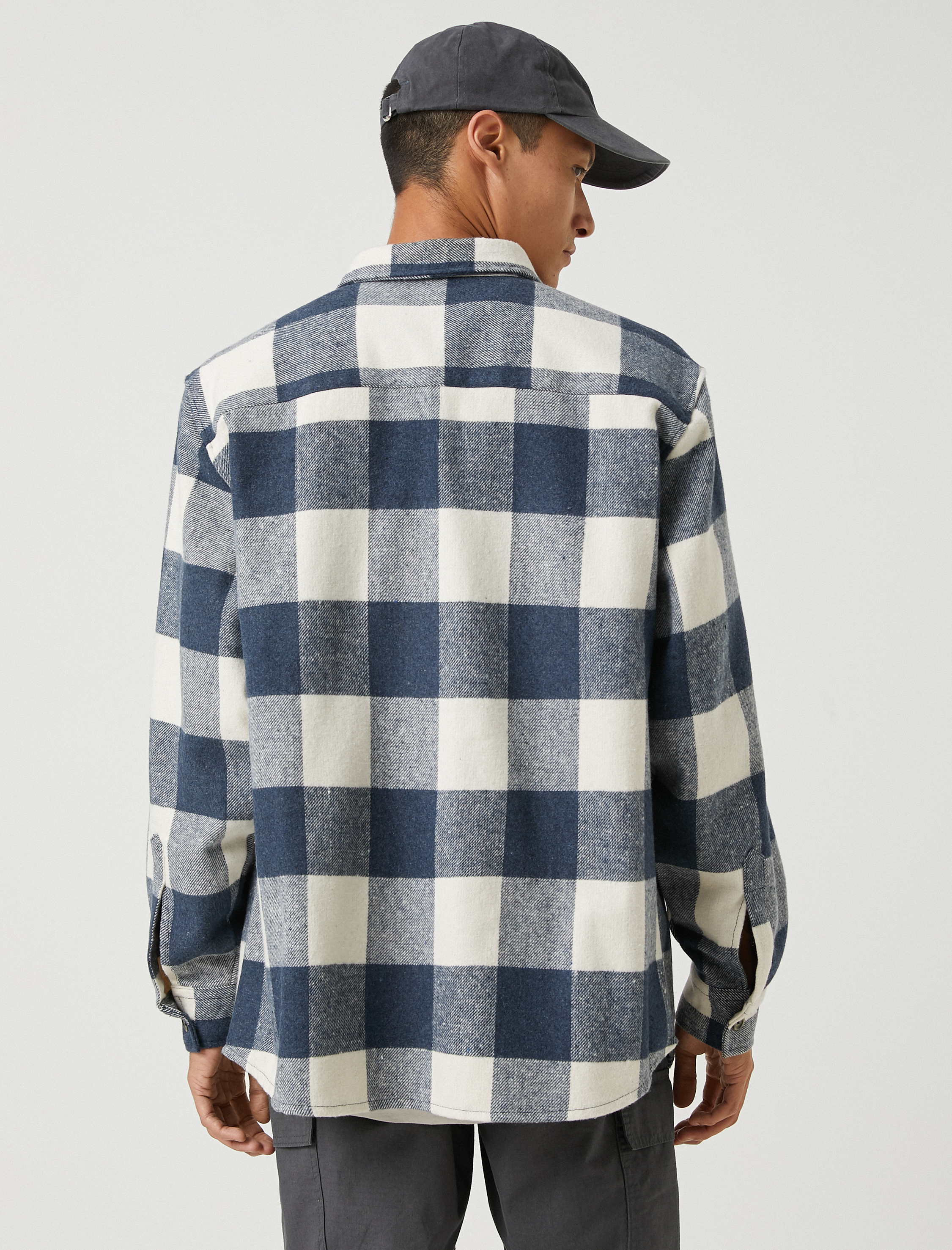   Ekoseli Oduncu Gömleği Cep Detaylı Klasik Yaka Uzun Kollu