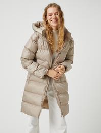 Kapüşonlu Midi Şişme Mont Fermuarlı Cepli