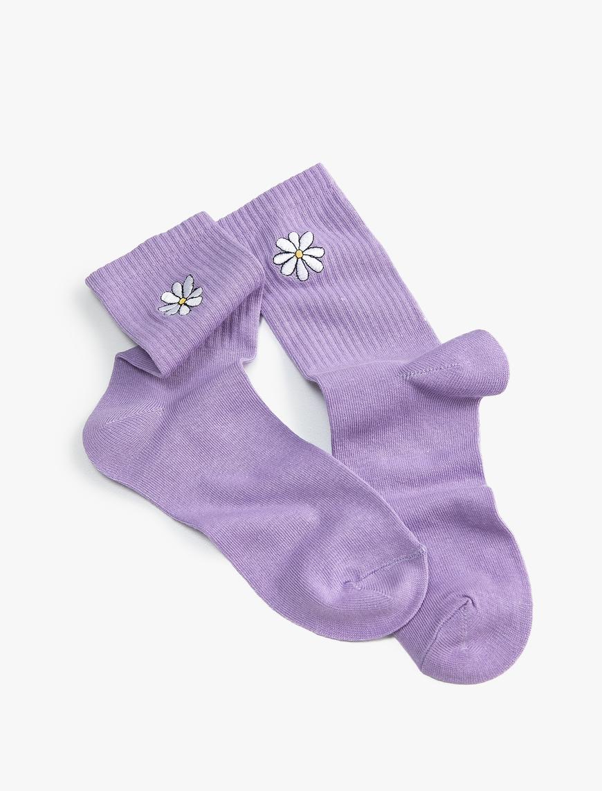  Kadın Çiçek İşlemeli Soket Çorap