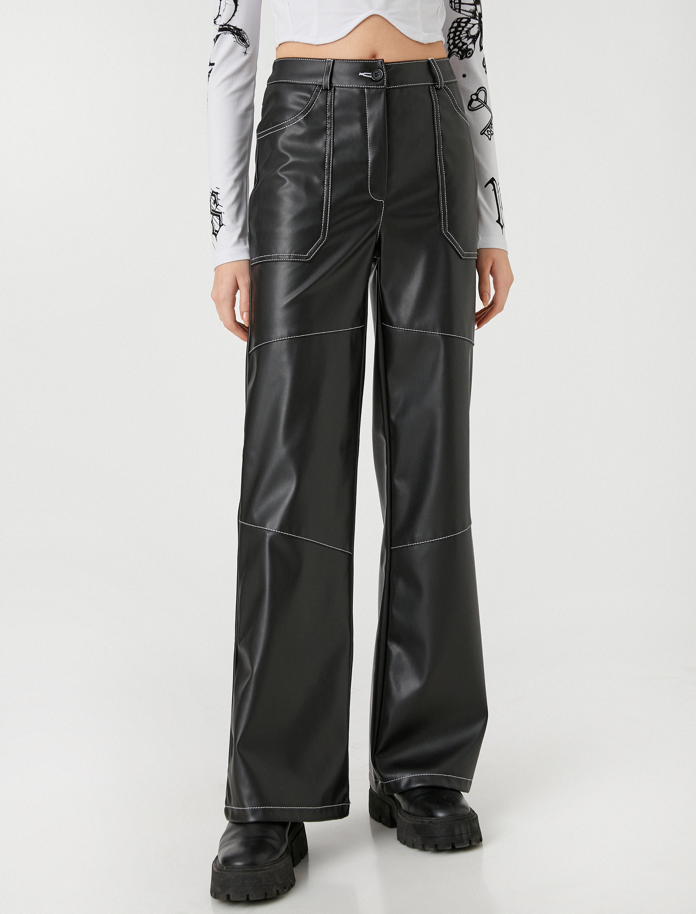   Deri Görünümlü Pantolon Geniş Paça Dikiş Detaylı Cepli