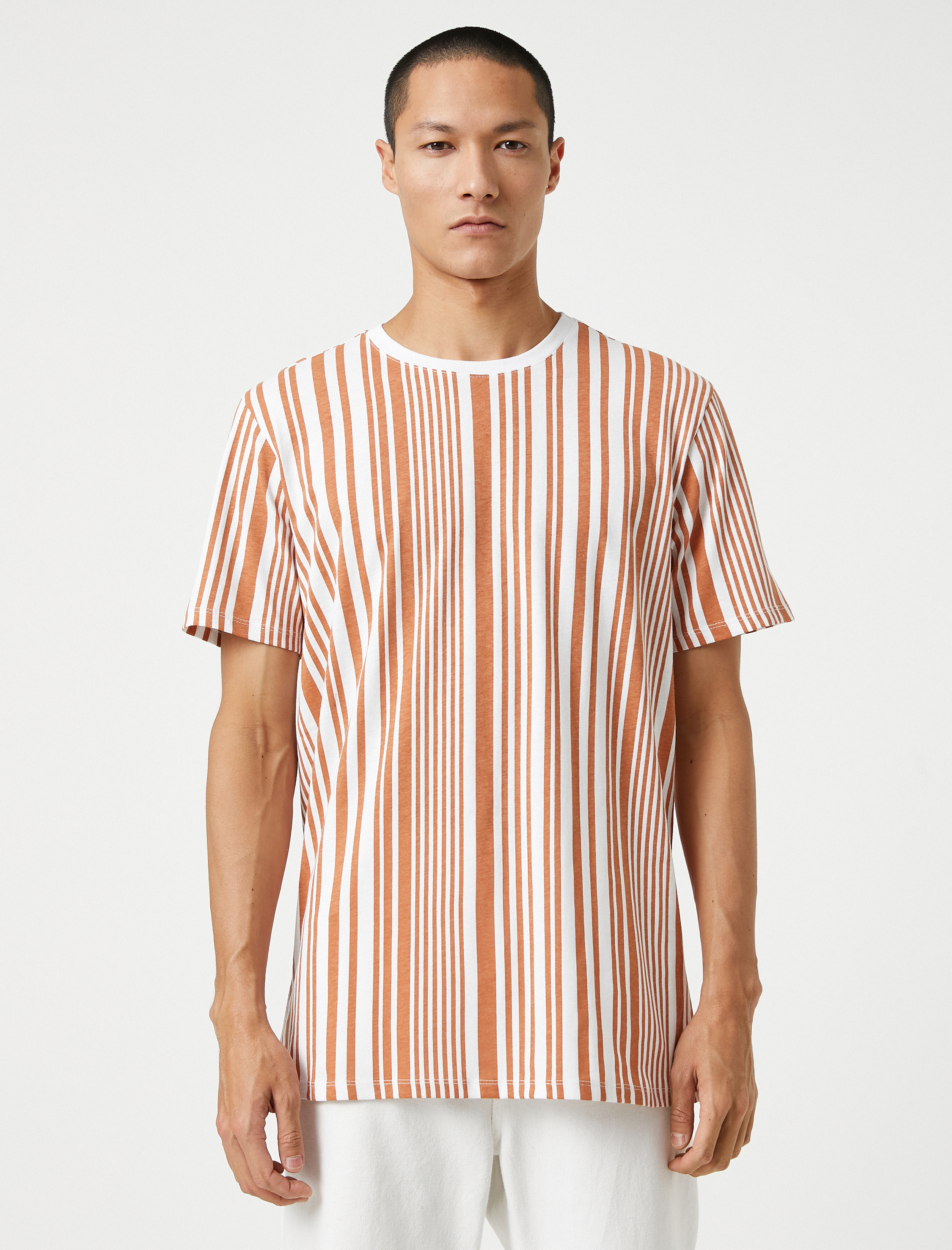   Basic Tişört Bisiklet Yaka Kısa Kollu