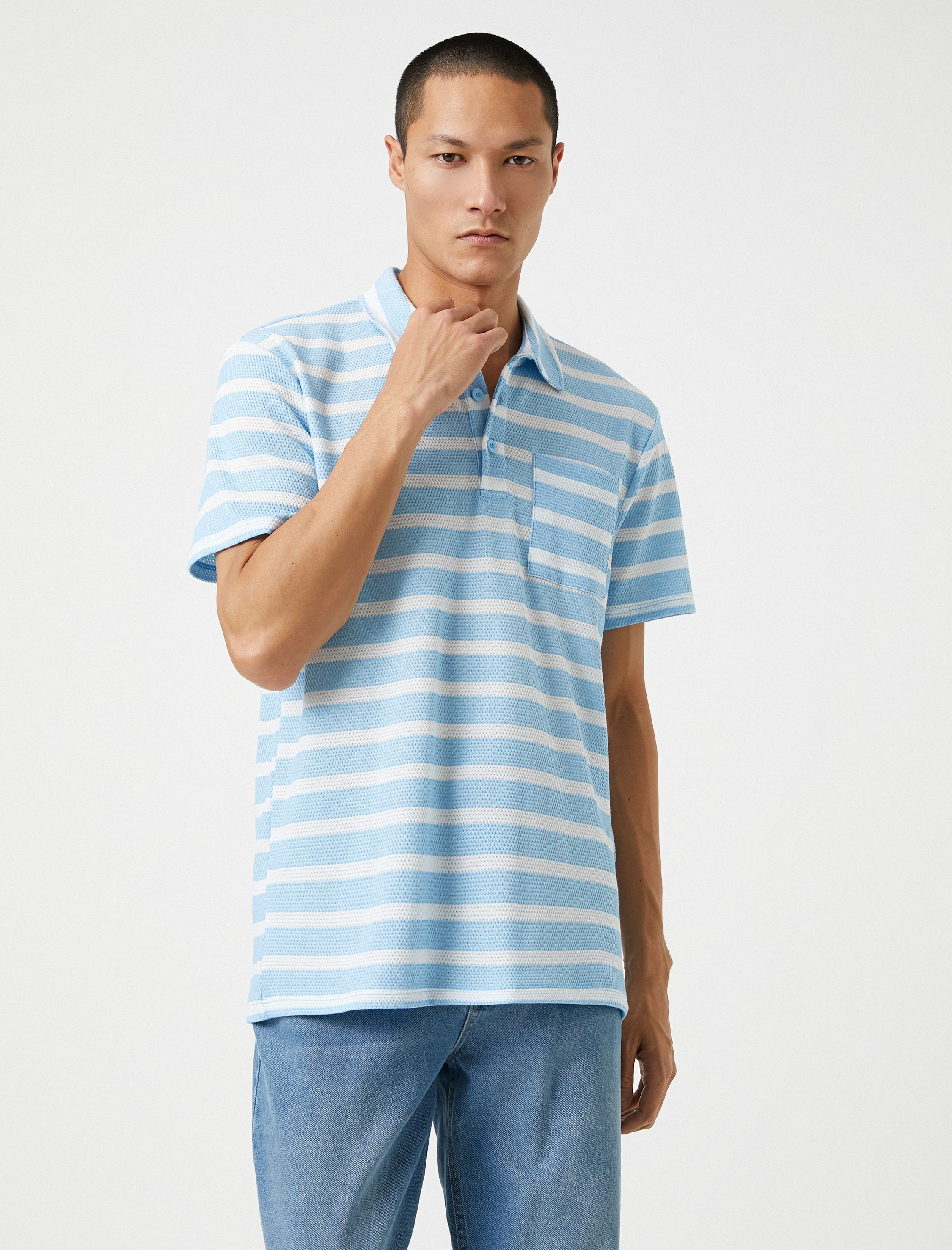 Koton Basic Tişört Polo Yaka Düğmeli Cep Detaylı. 2