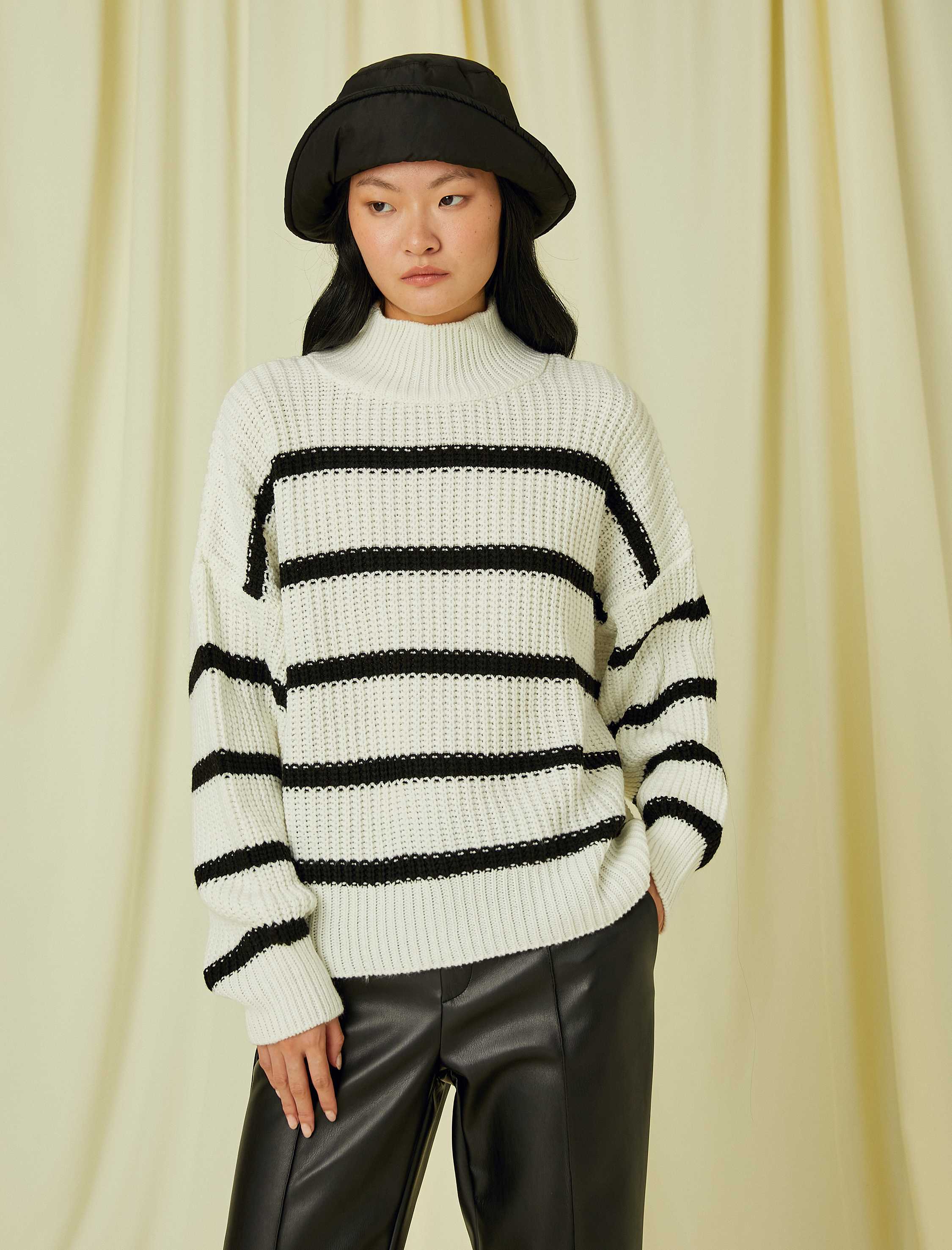   Balıkçı Yaka Örgü Kazak Kaşmir Dokulu