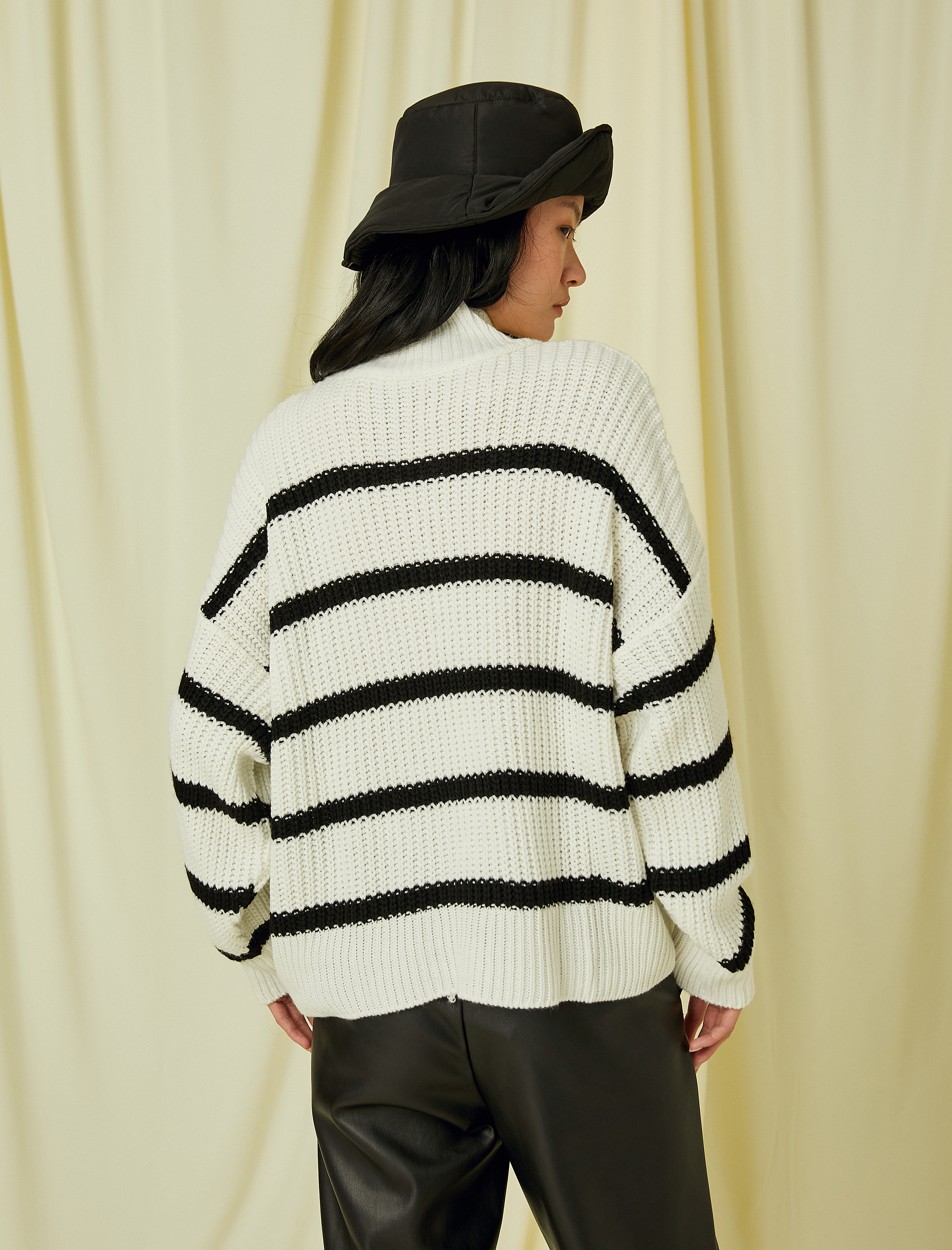   Balıkçı Yaka Örgü Kazak Kaşmir Dokulu