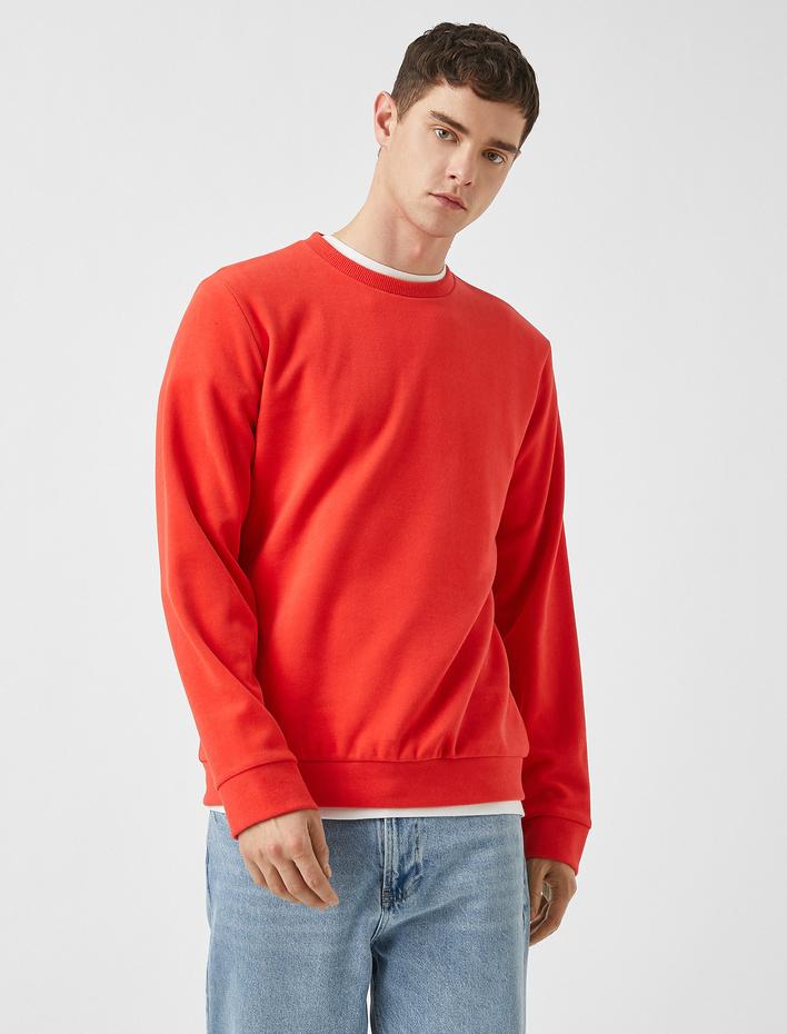  Basic Sweatshirt
