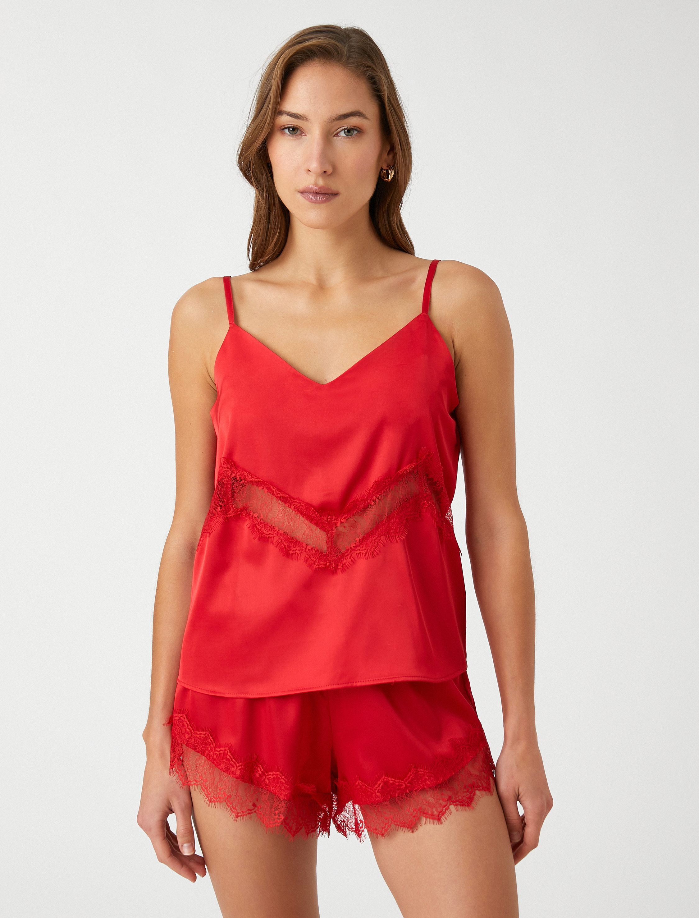   Saten Pijama Üstü İnce Askılı Dantel Detaylı