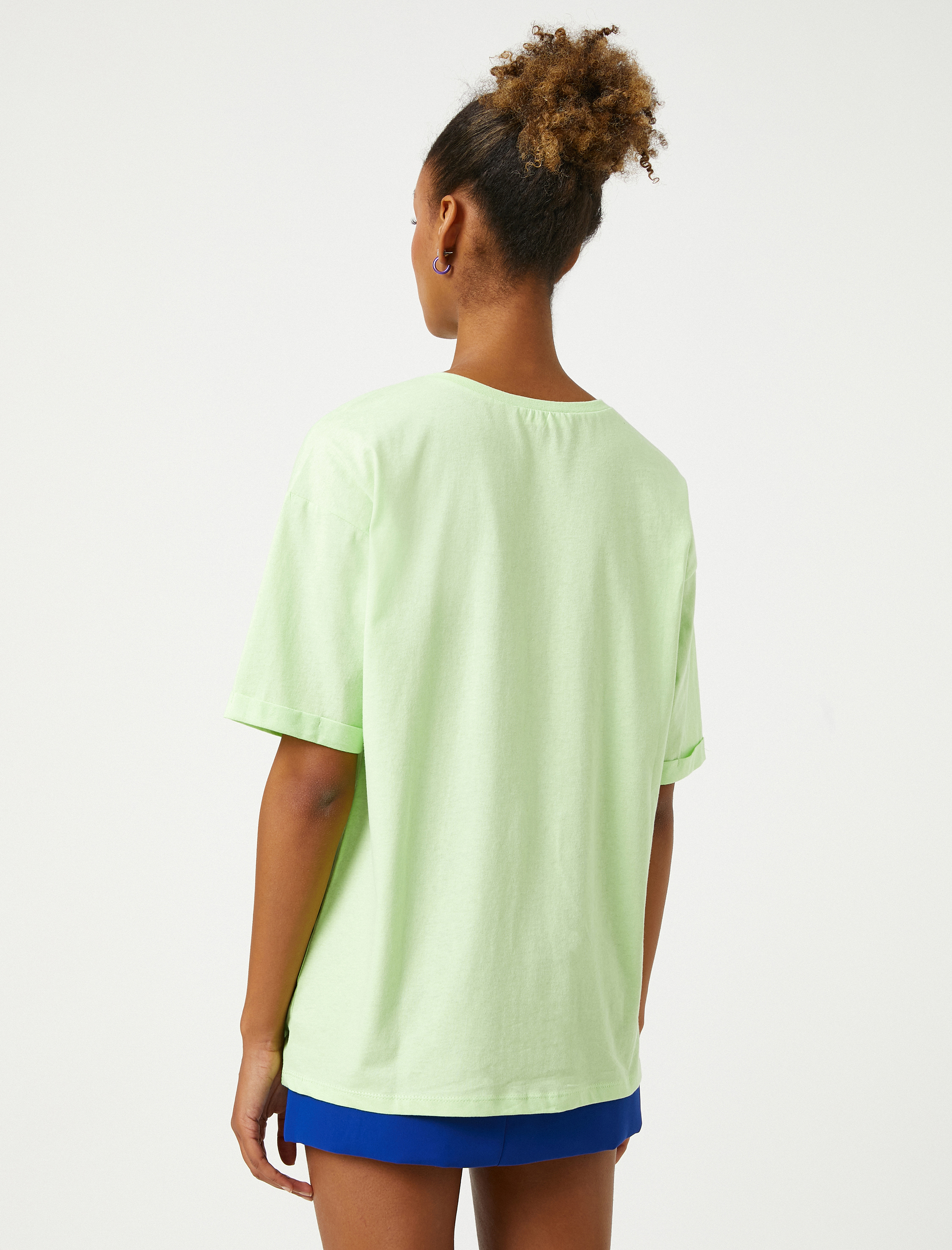   Anime Tişört Kısa Kollu Bisiklet Yaka Rahat Kesim