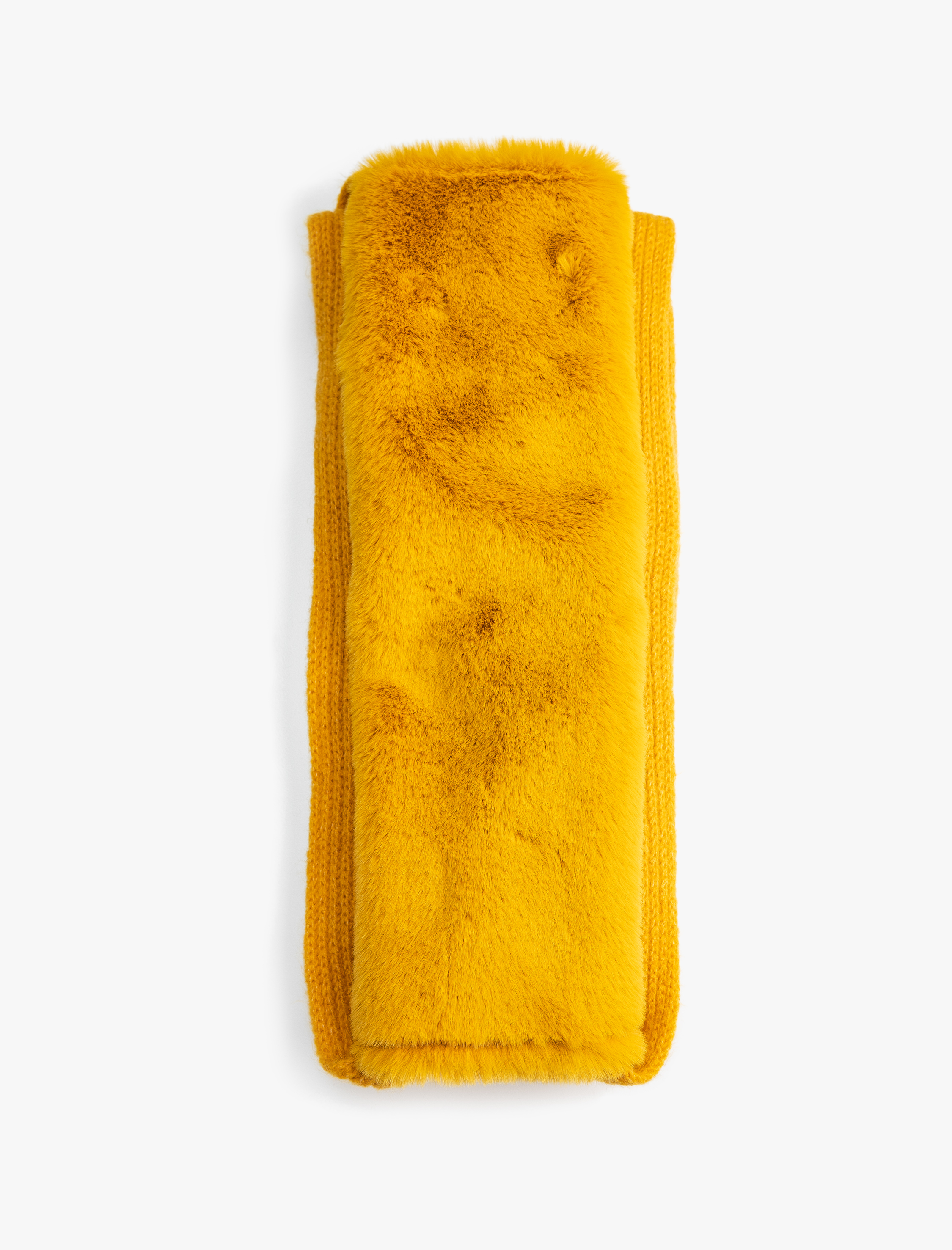  Kadın Peluş Detaylı Örgü Atkı - Melis Ağazat X Koton