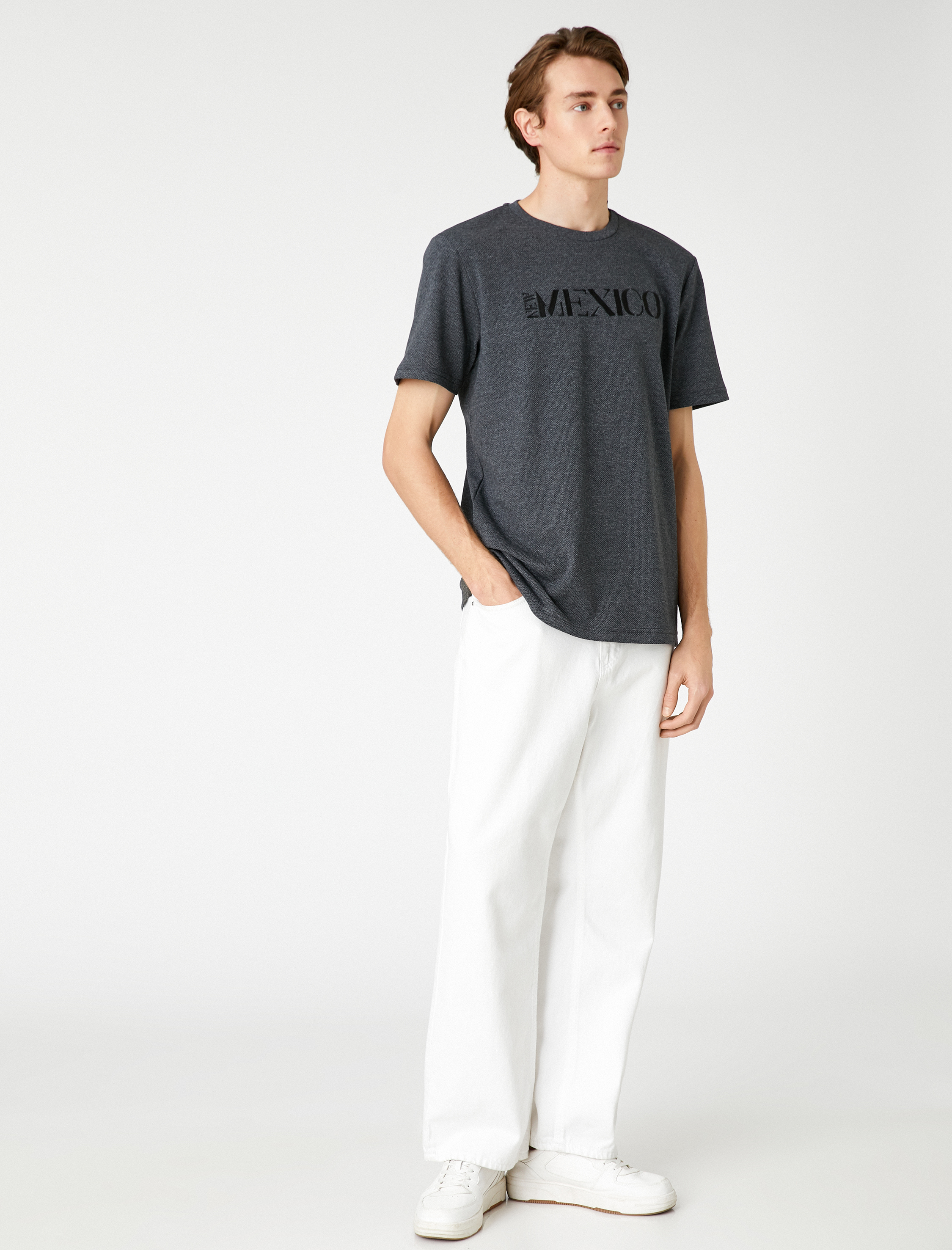   Dokuma Tişört Yazı İşlemeli Bisiklet Yaka Kısa Kollu