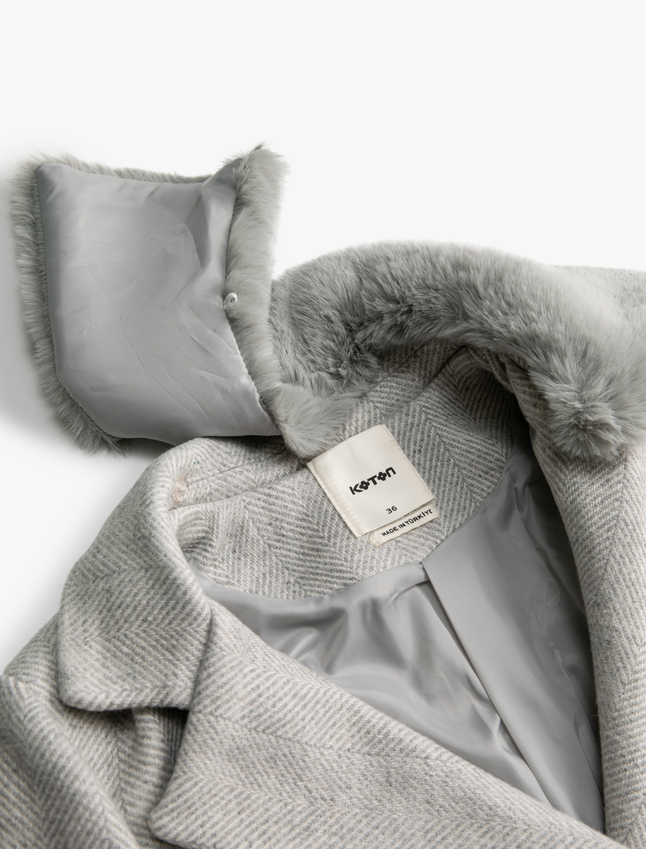   Oversize Kruvaze Kaşe Kaban Yakası Çıkarılabilir Peluş Detaylı Cepli