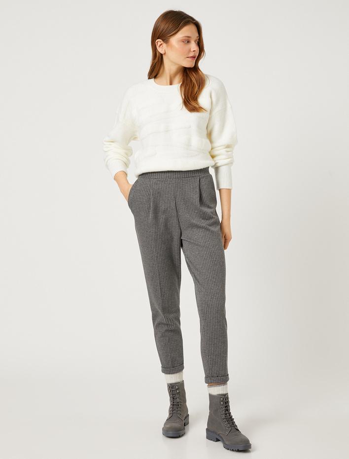  Koton X Şahika Ercümen - Dar Paça Pileli Baggy Pantolon