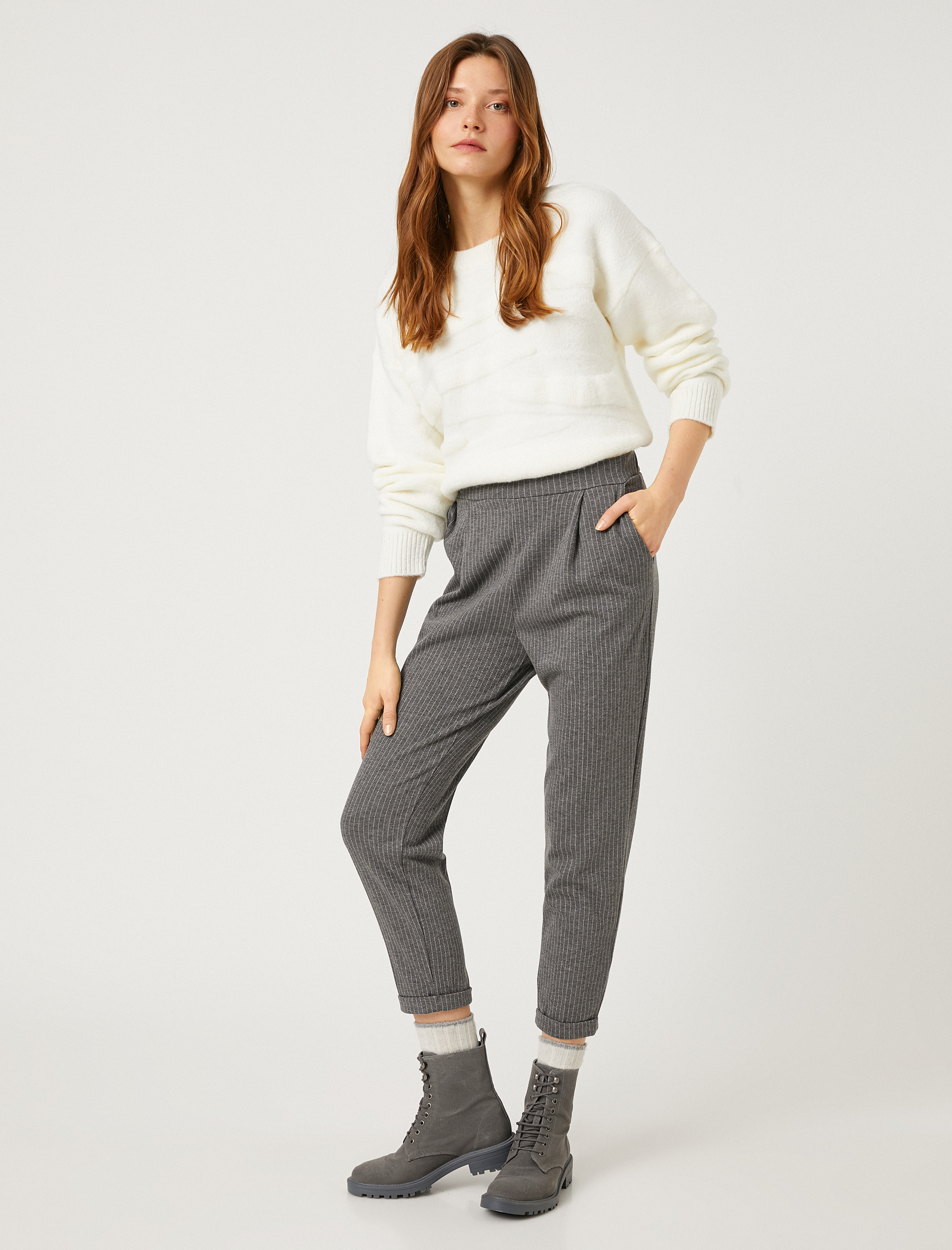   Koton X Şahika Ercümen - Dar Paça Pileli Baggy Pantolon