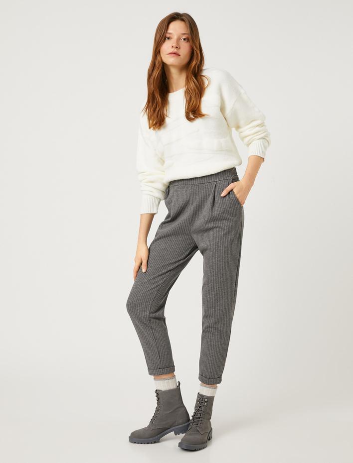  Koton X Şahika Ercümen - Dar Paça Pileli Baggy Pantolon