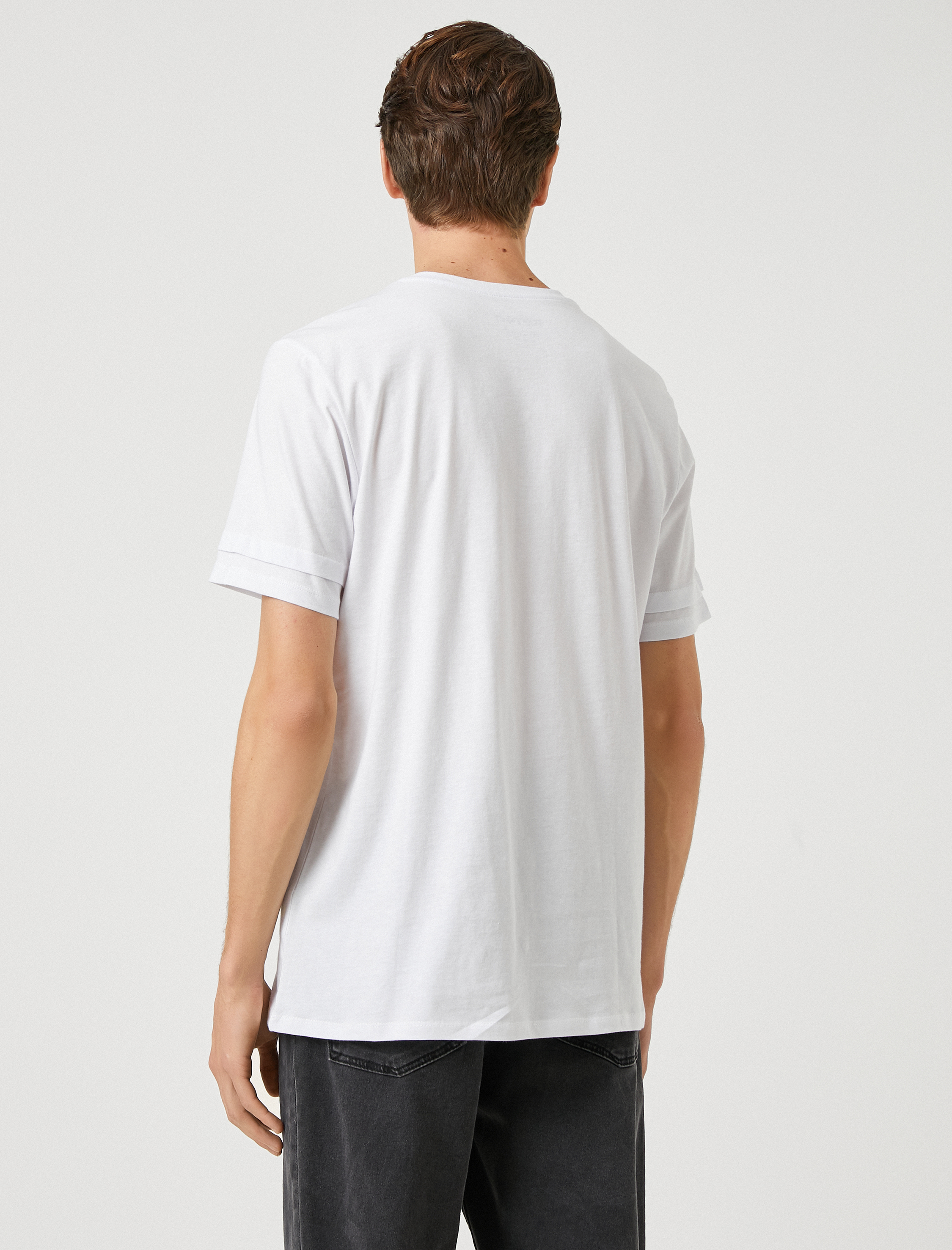   Basic Tişört Bisiklet Yaka Kol Detaylı